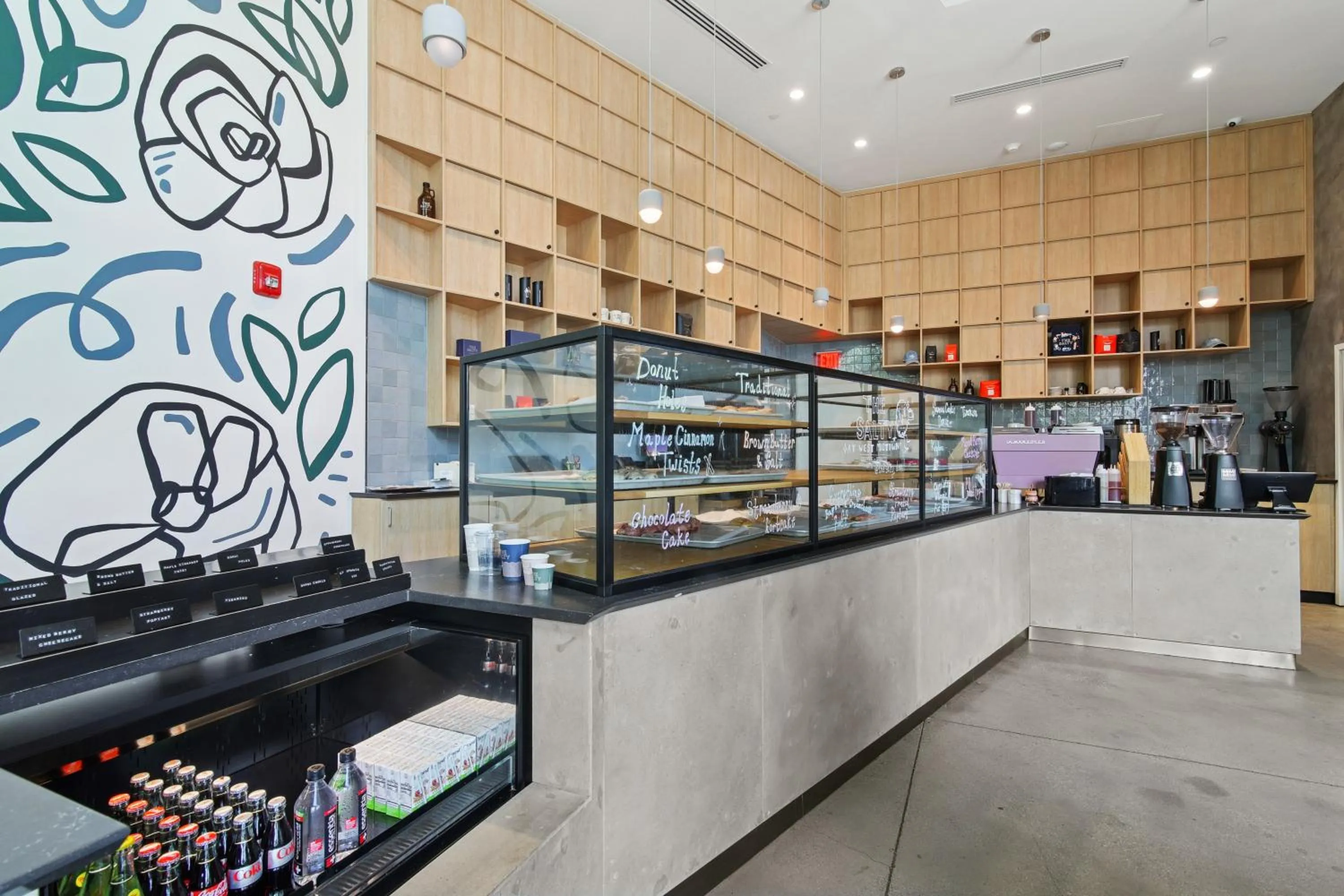 Restaurant/places to eat in Sentral West Midtown at Star Metals