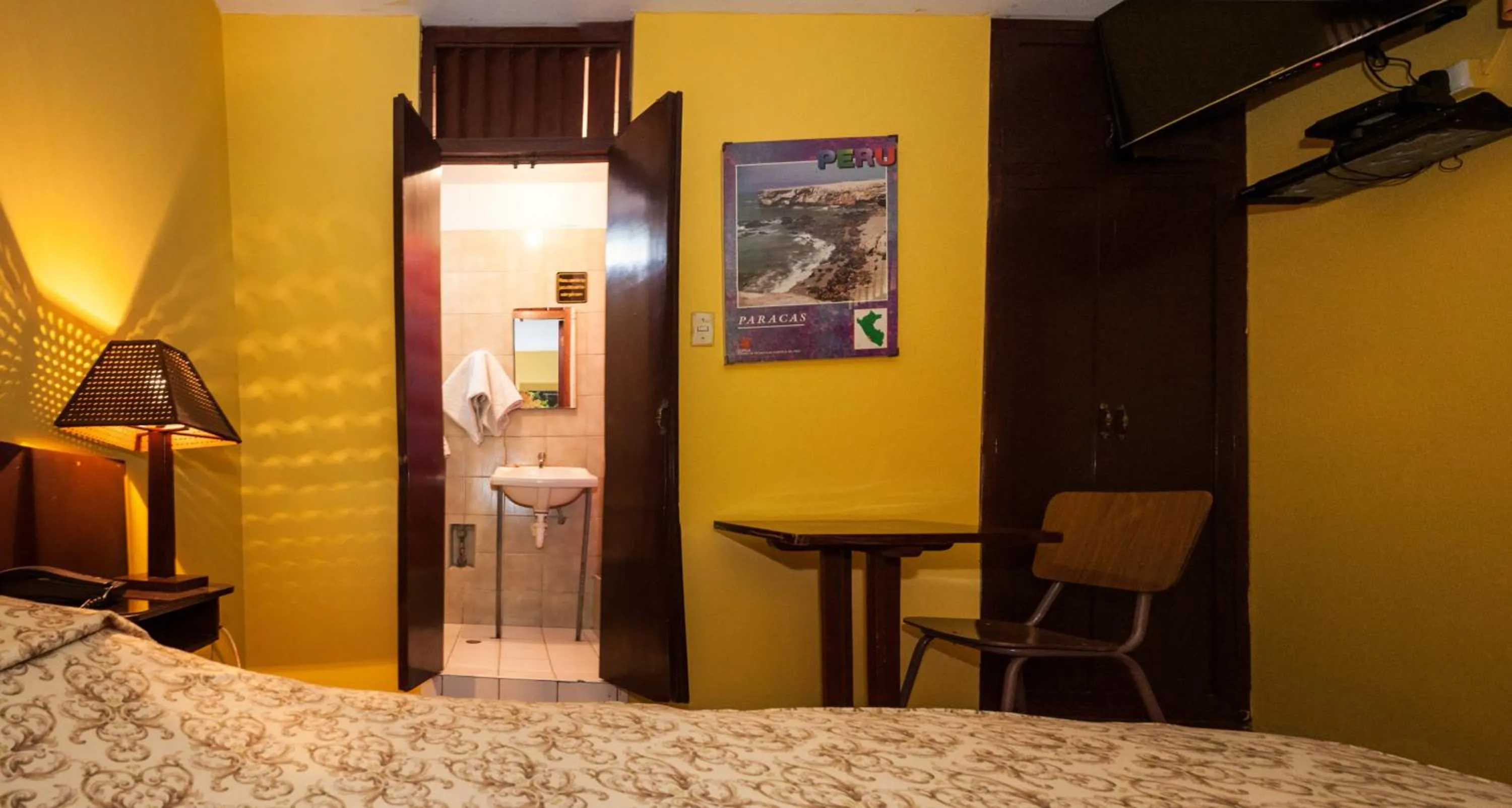 Bed in Hostal Iquique