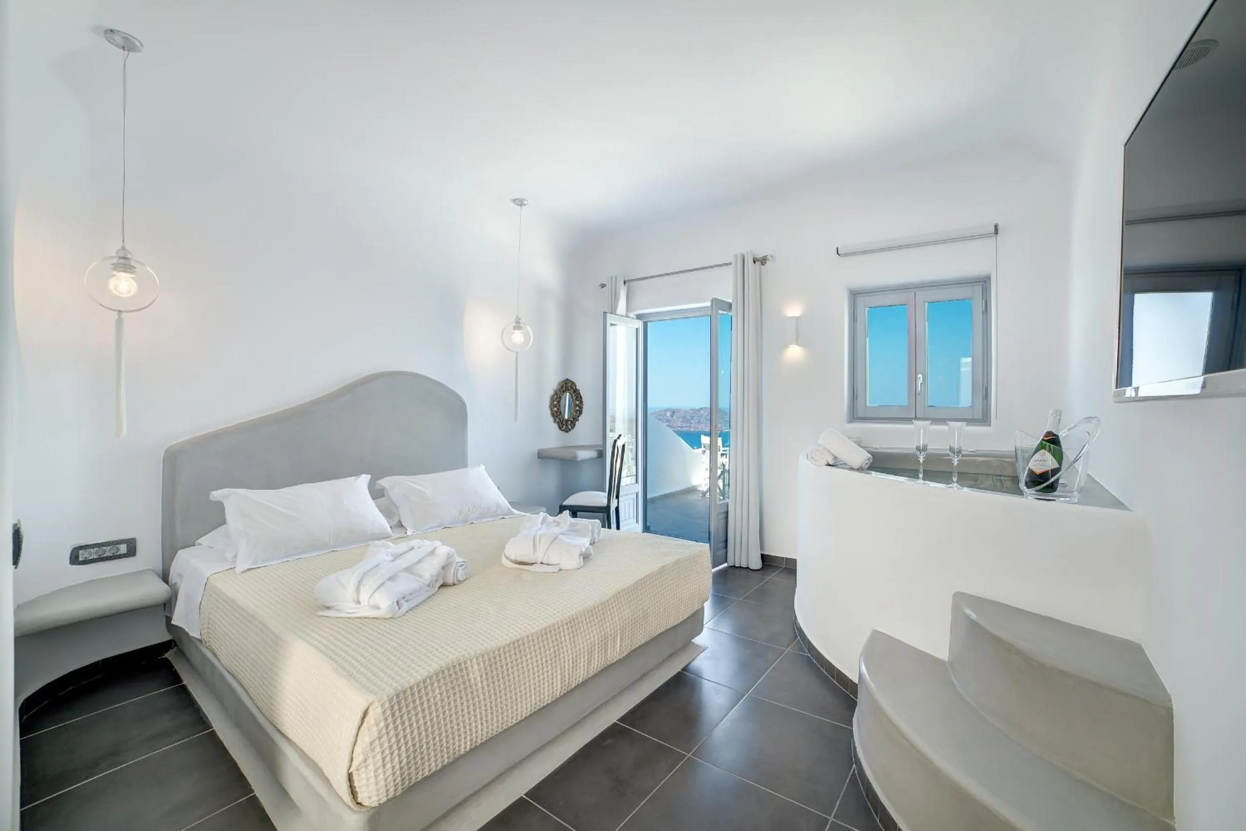 Unique Suites