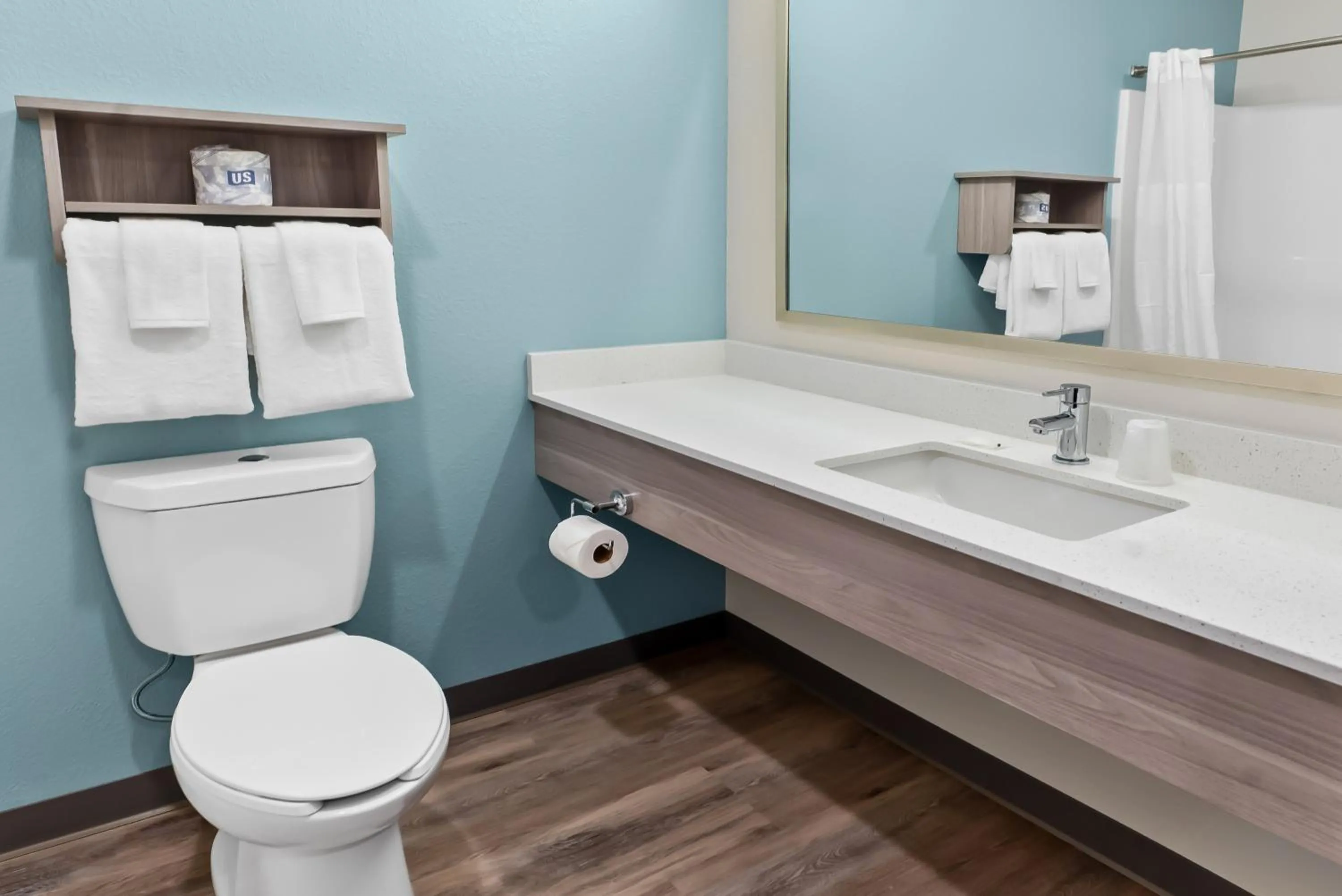 Efficiency Queen Room - Non-smoking in WoodSpring Suites Greenville Airport