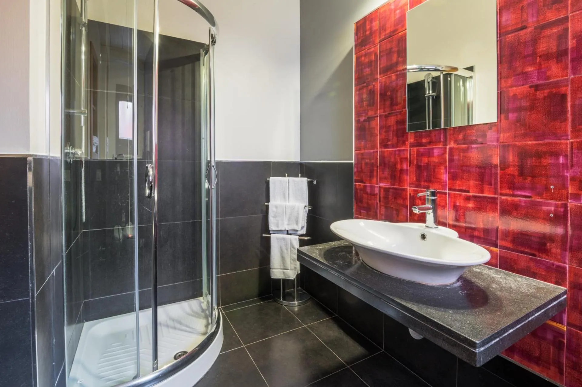 Shower in Hotel Vittorio Veneto