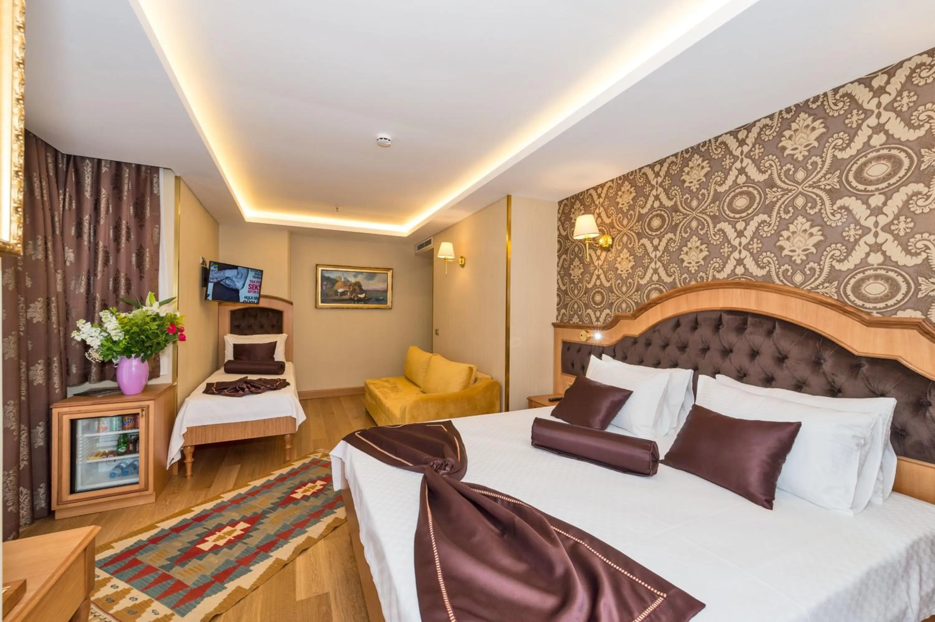 Bed in Aprilis Gold Hotel - Special Category