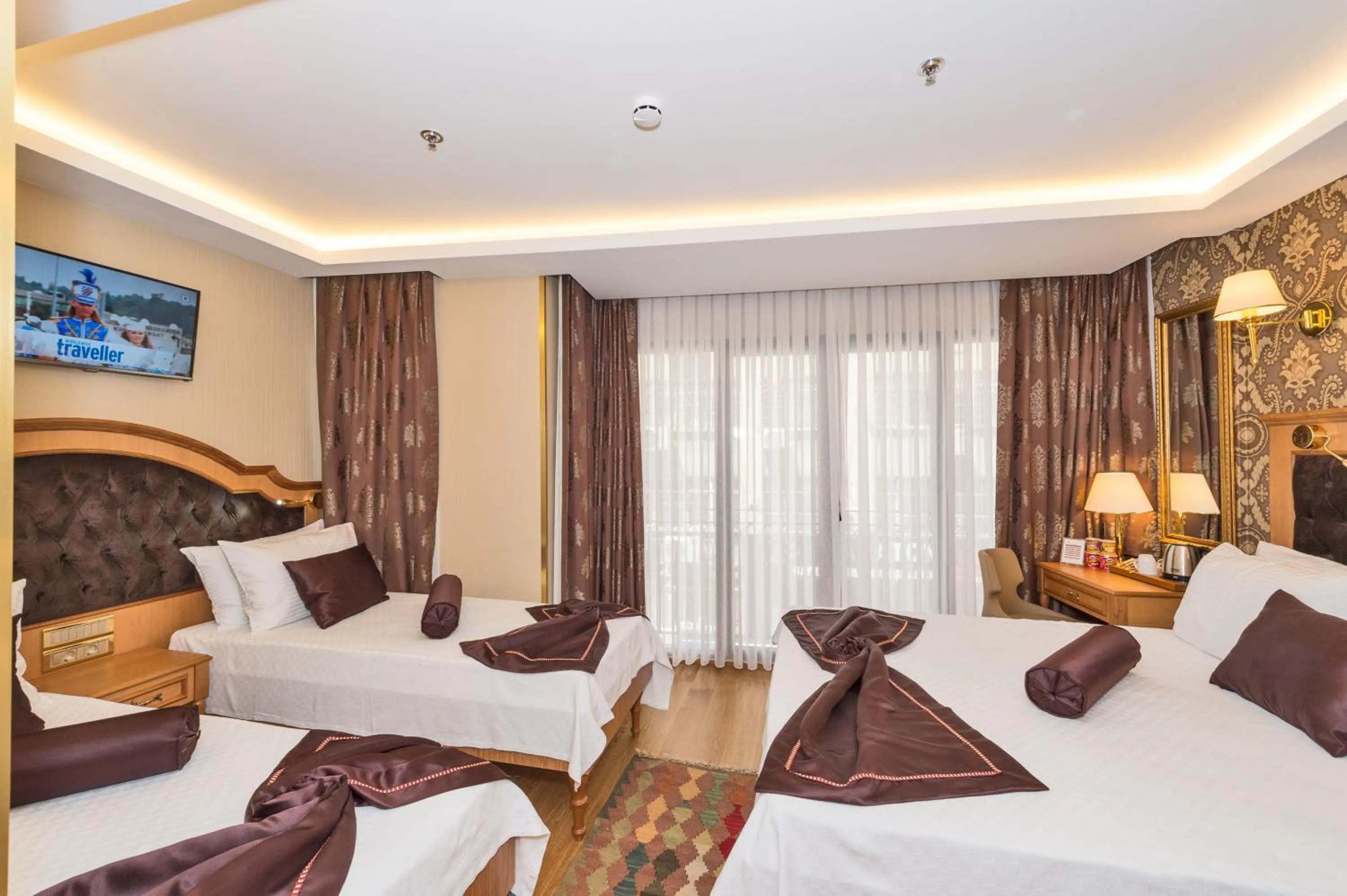 Photo of the whole room, Bed in Aprilis Gold Hotel - Special Category