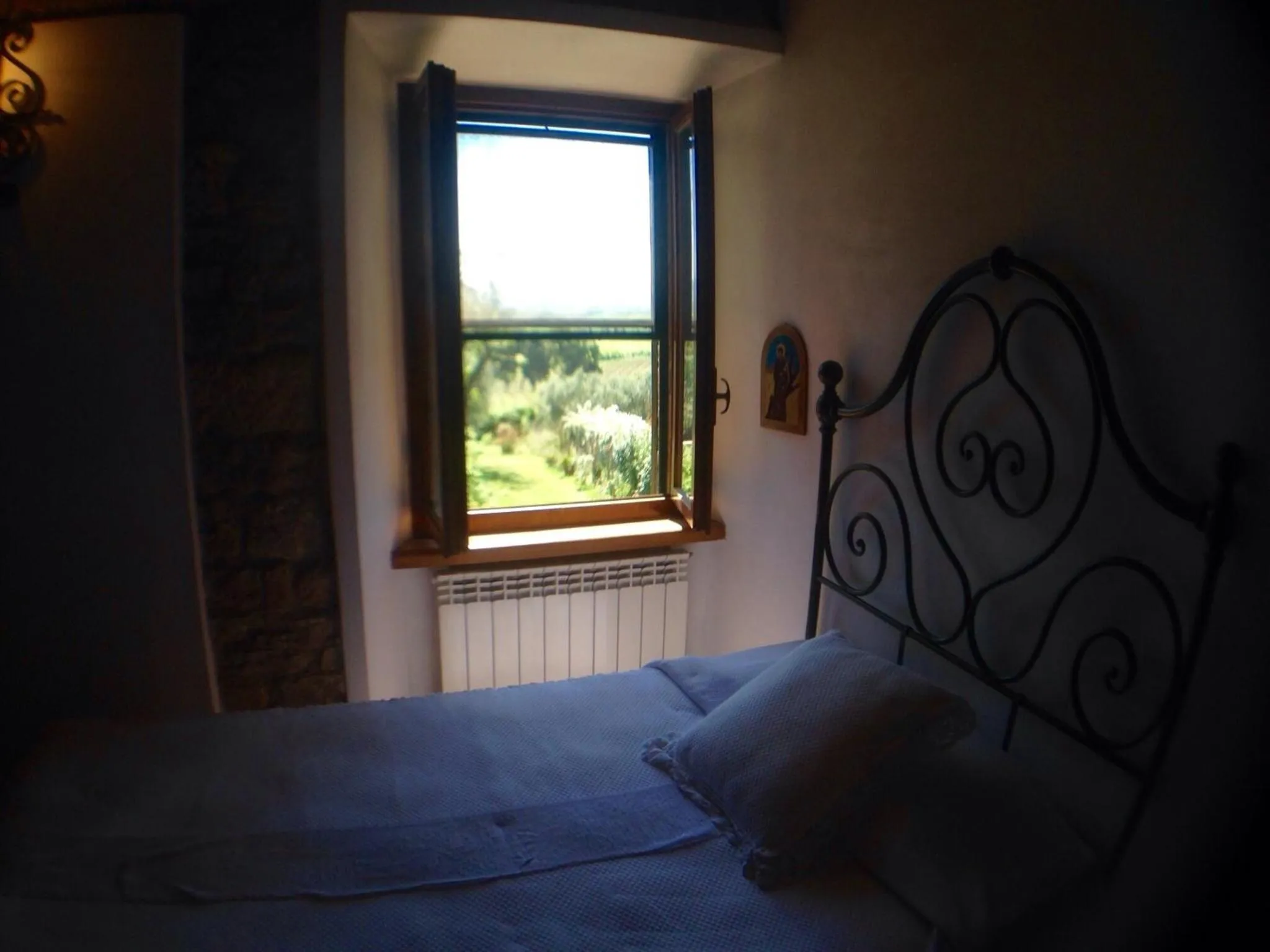 Decorative detail, Bed in Residenza Santa Maria In Borraccia