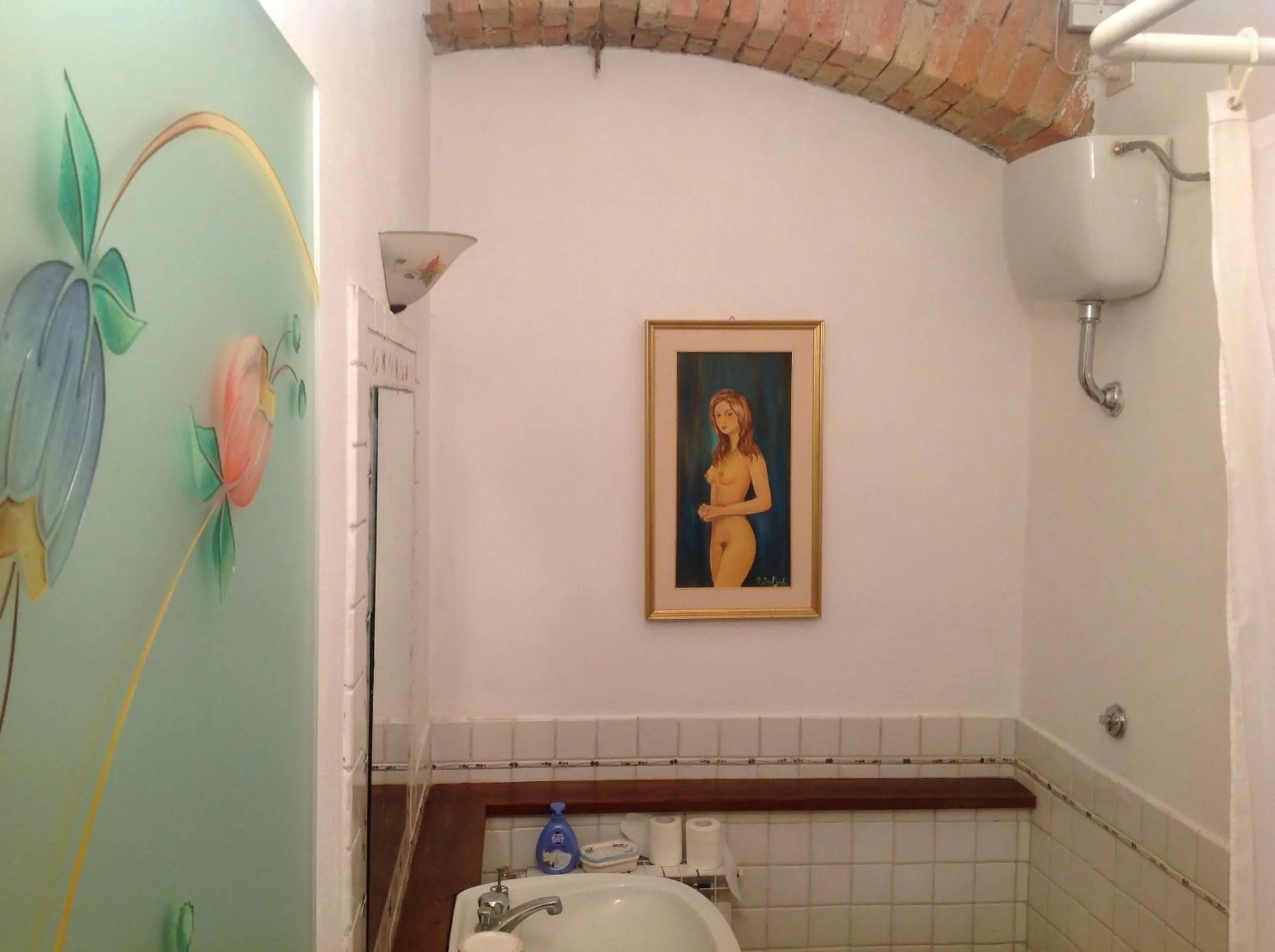 Bathroom in Residenza Santa Maria In Borraccia