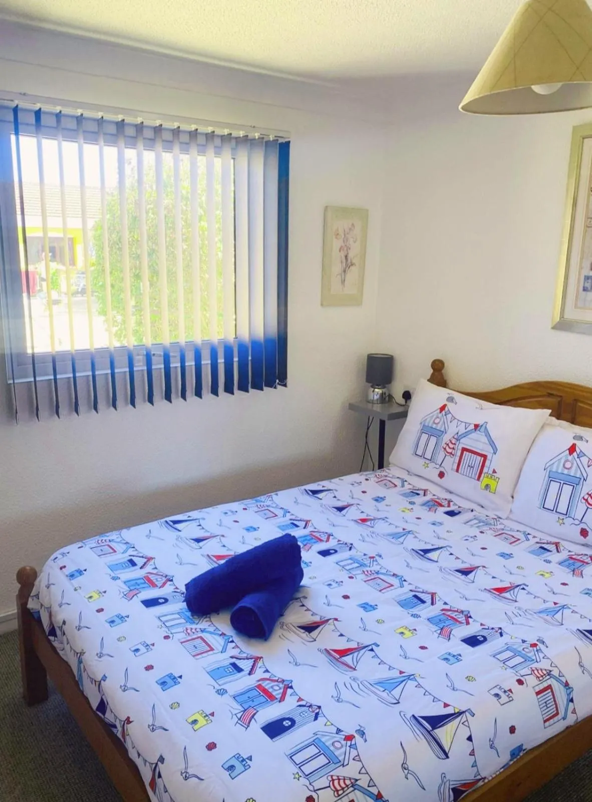 Bedroom, Bed in Dawlish Warren Holidays