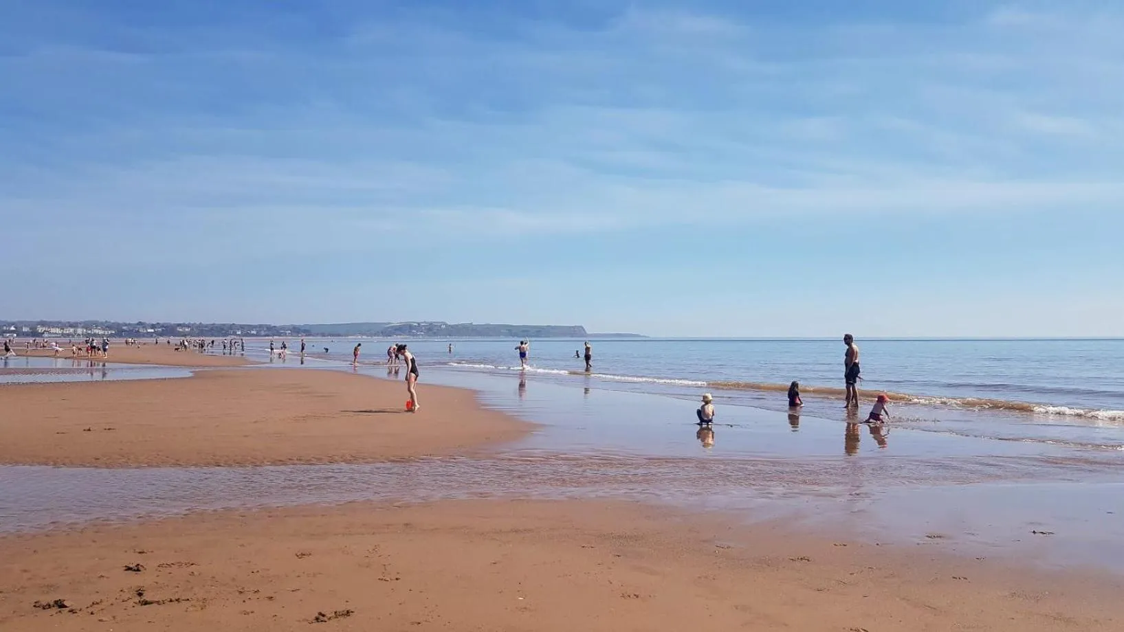 Beach in Dawlish Warren Holidays