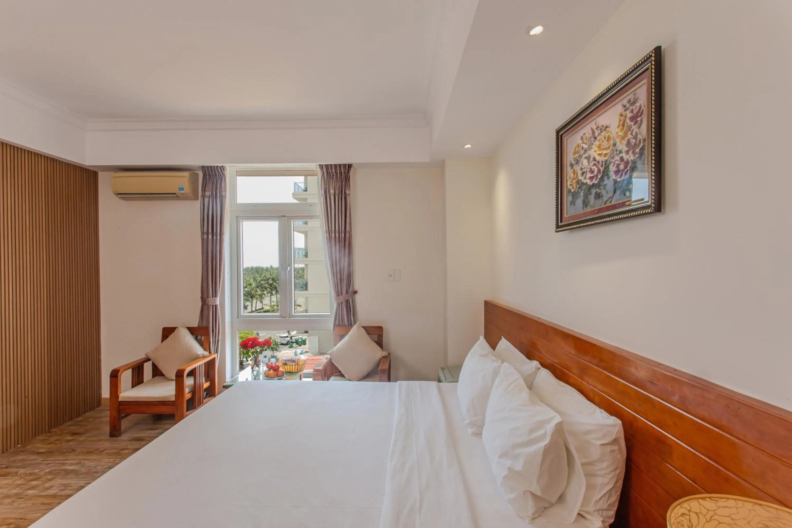 Bed in Seavitel Danang Beach Hotel