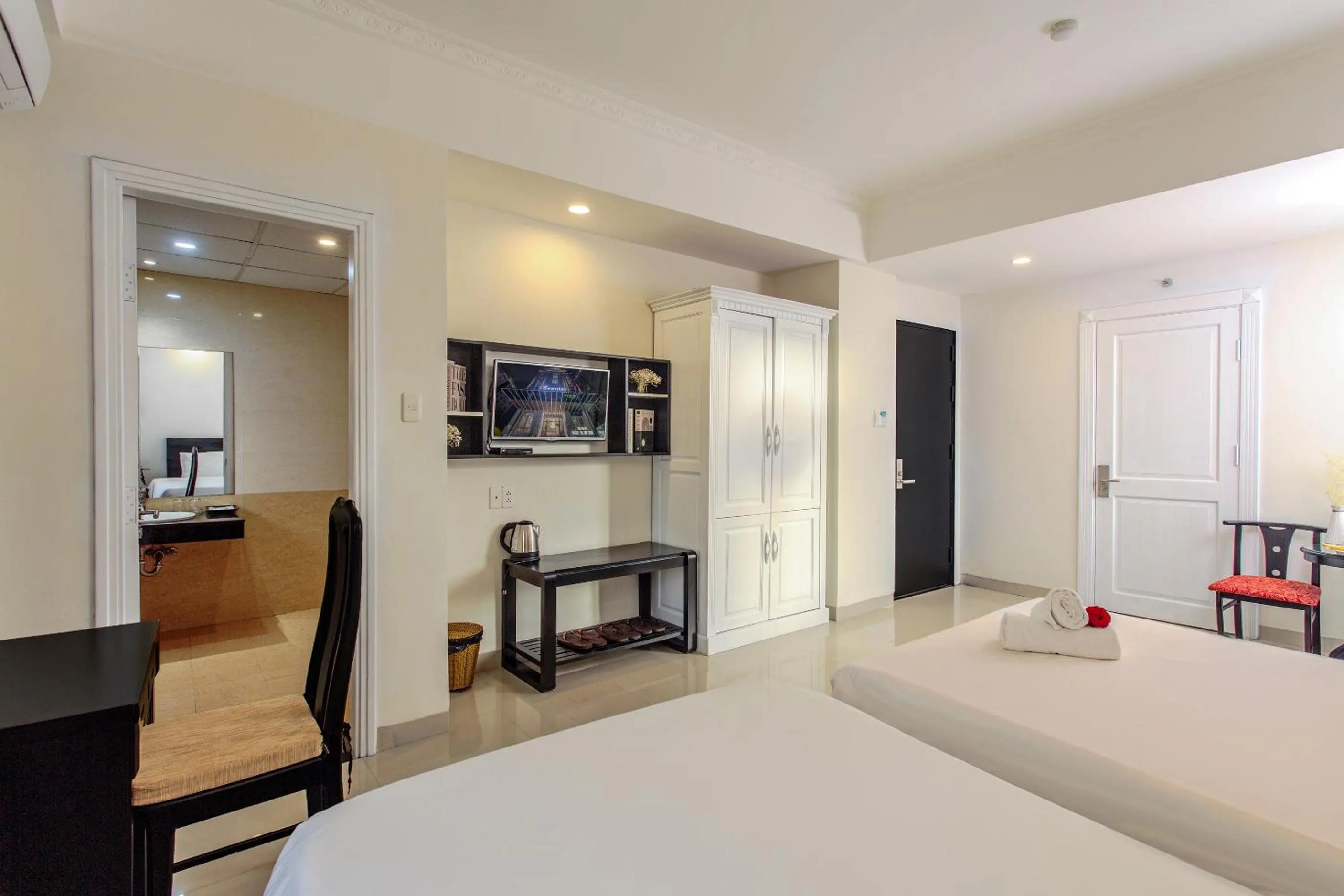 Bed in Seavitel Danang Beach Hotel