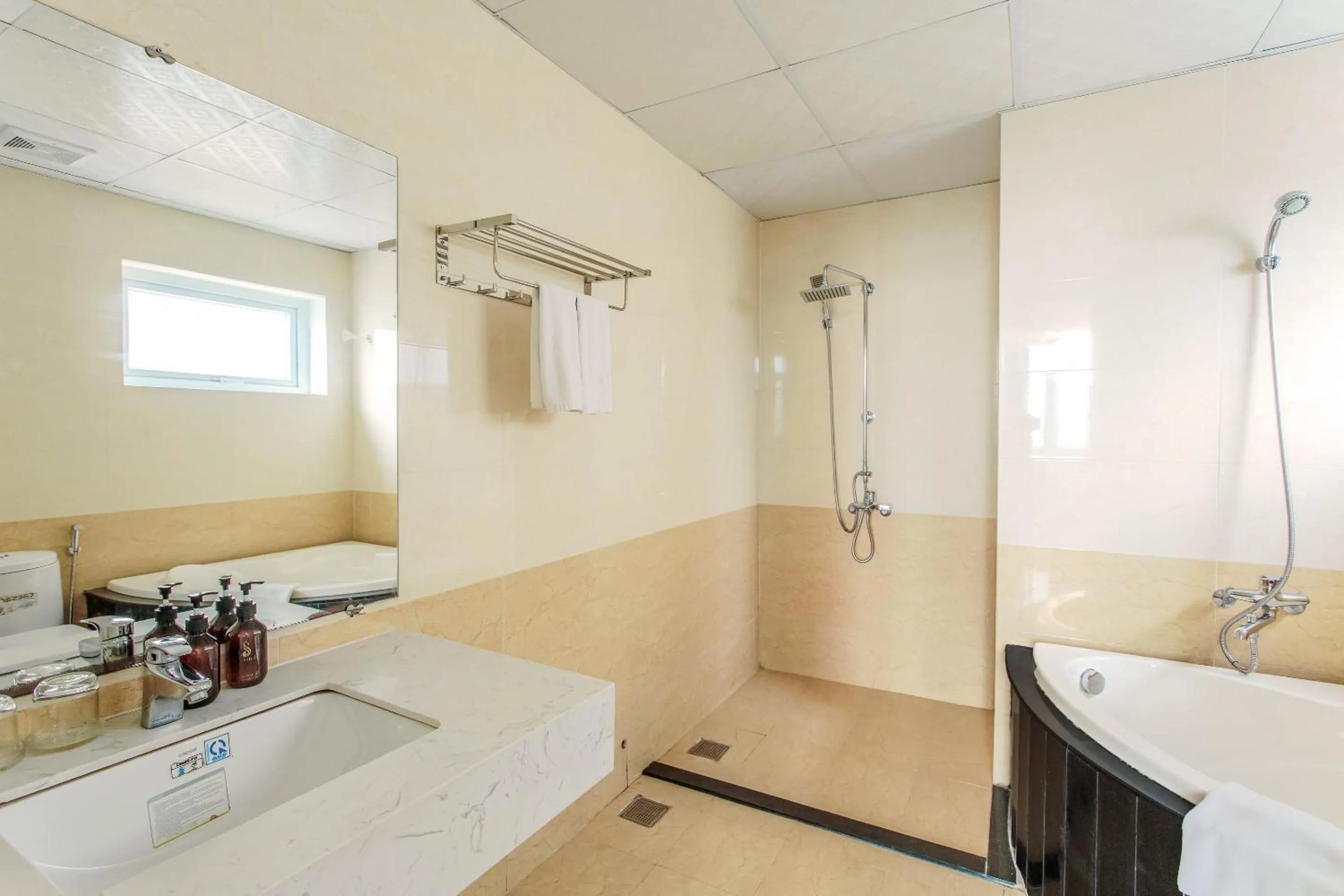 Seavitel Danang Beach Hotel