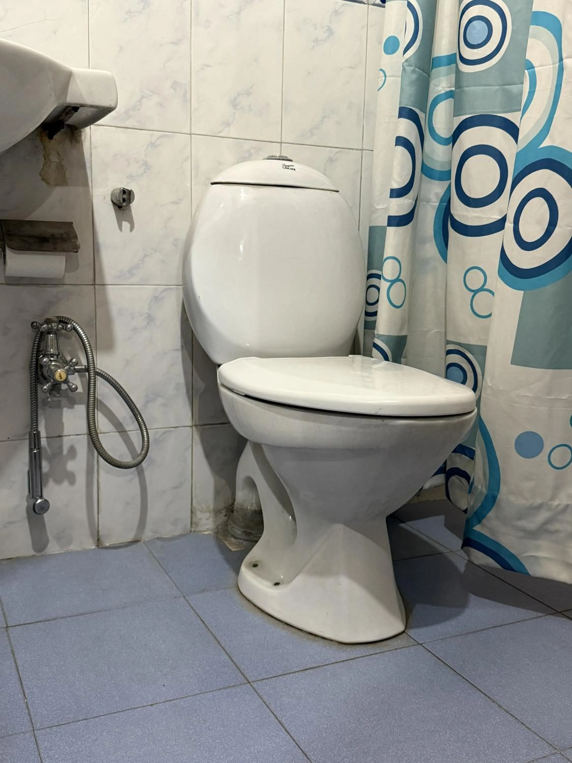 Bathroom in Rudreshwar Mahadeo Kothi