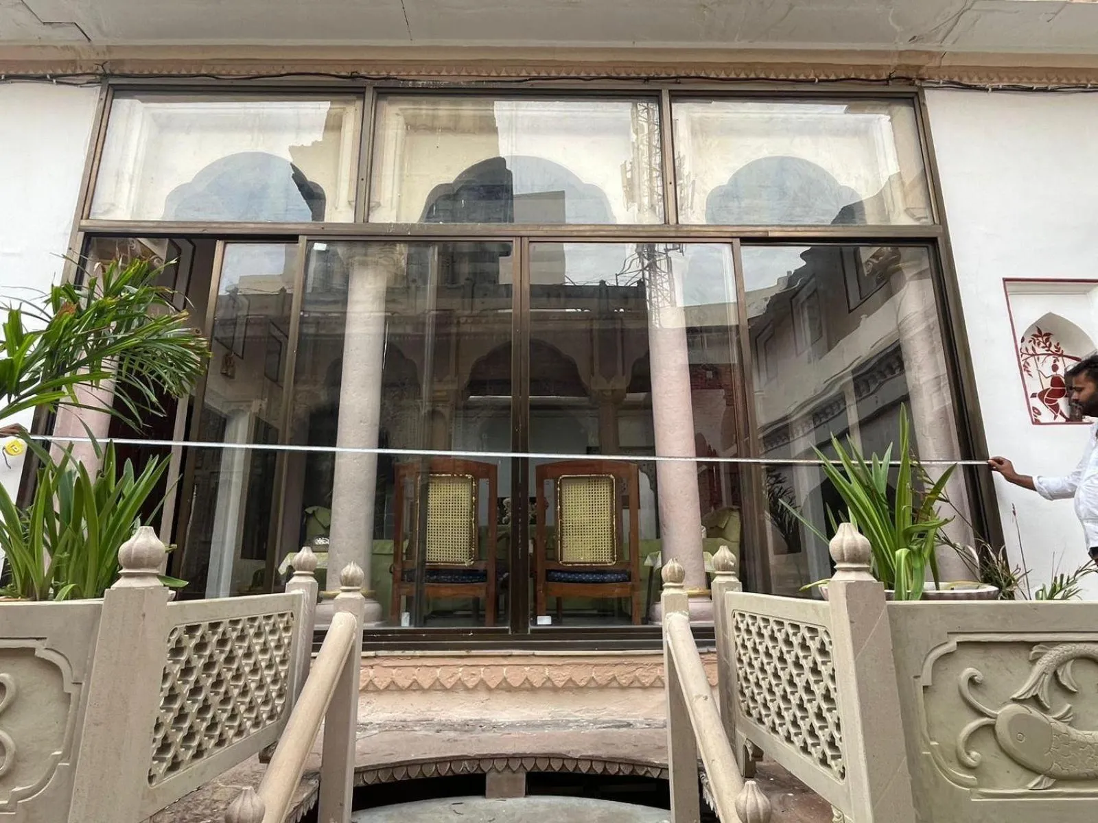 Facade/entrance in Rudreshwar Mahadeo Kothi