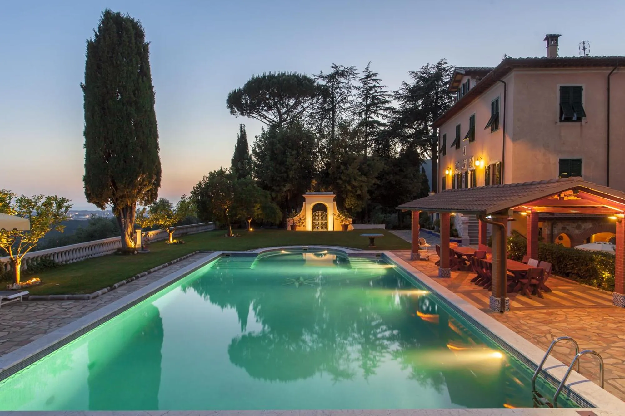 Property building in Villa Gobbi Benelli