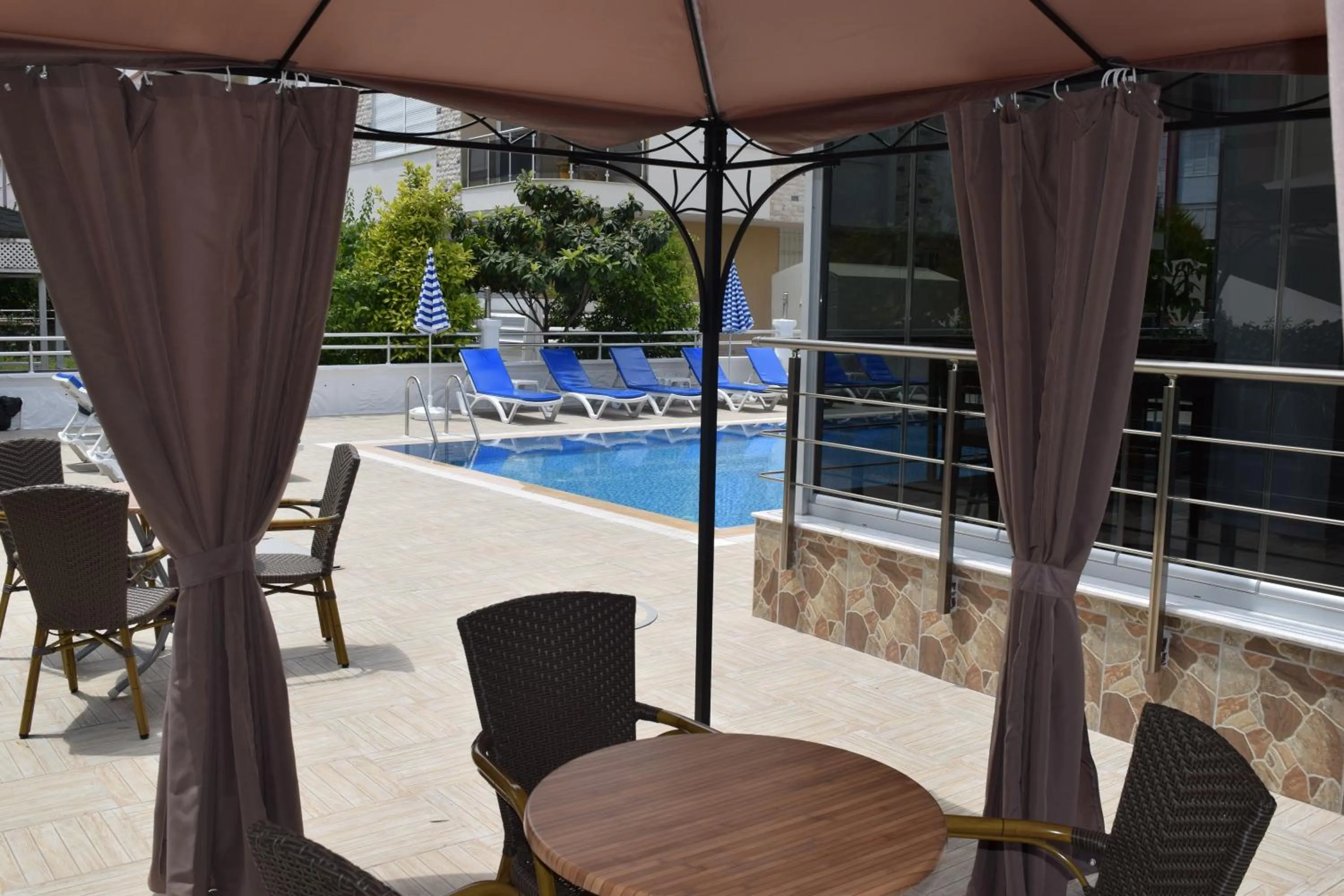 Patio in Güden-Pearl