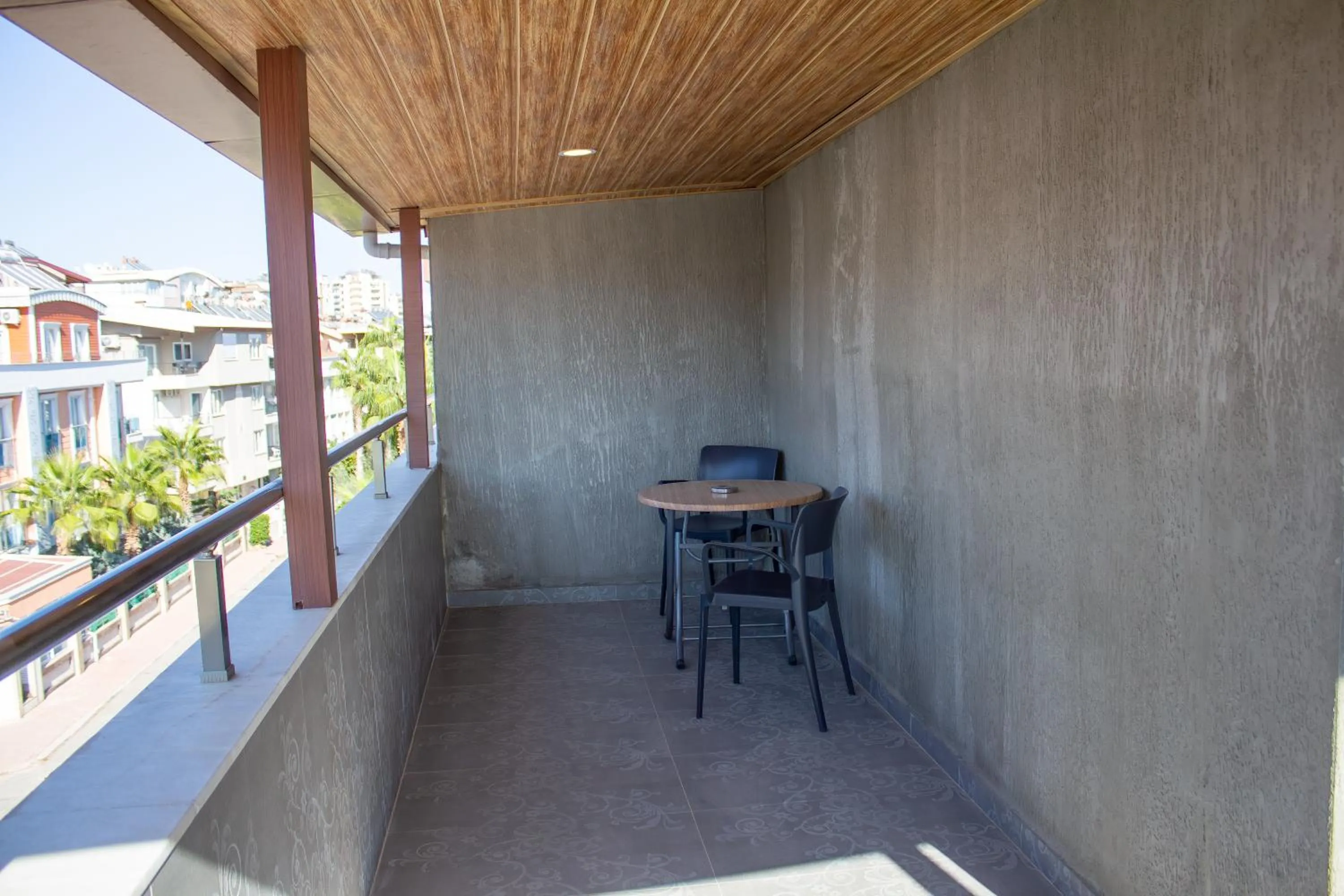 Patio in Güden-Pearl