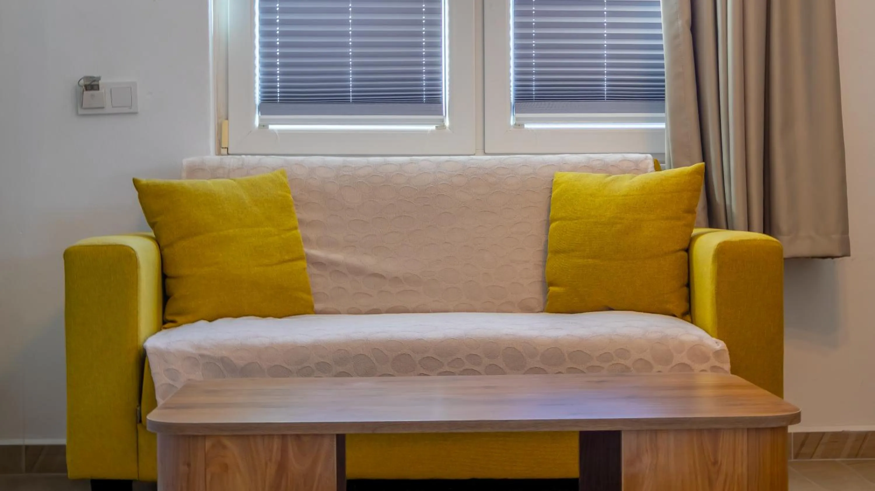 Seating area in Güden-Pearl