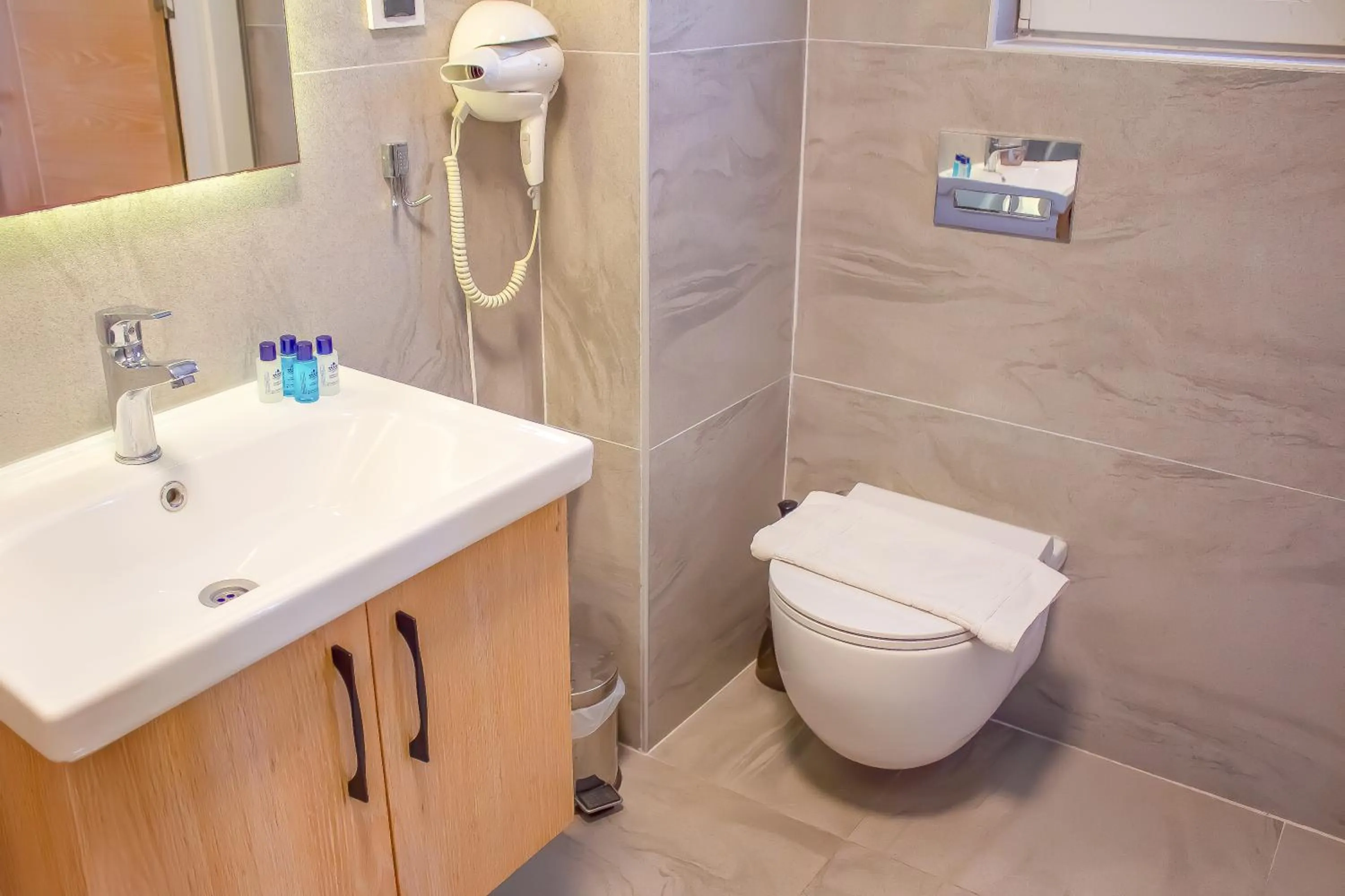 Bathroom in Güden-Pearl