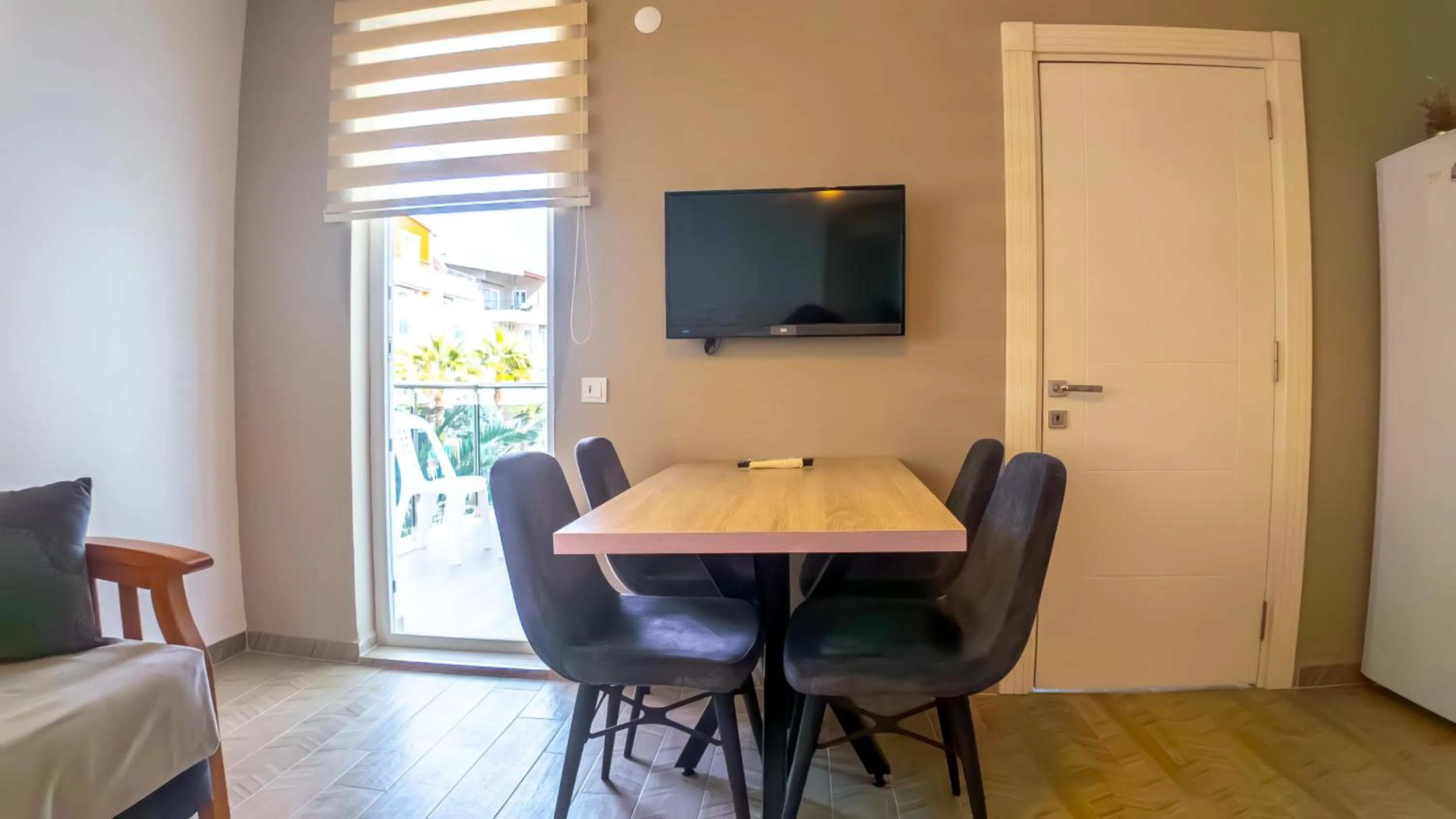 TV and multimedia in Güden-Pearl