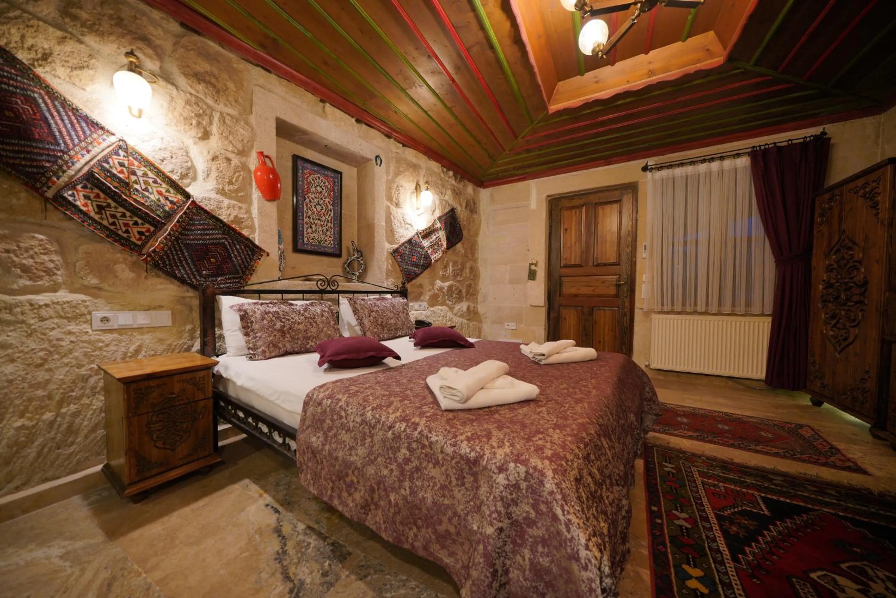 Bed in Emit Cave Hotel