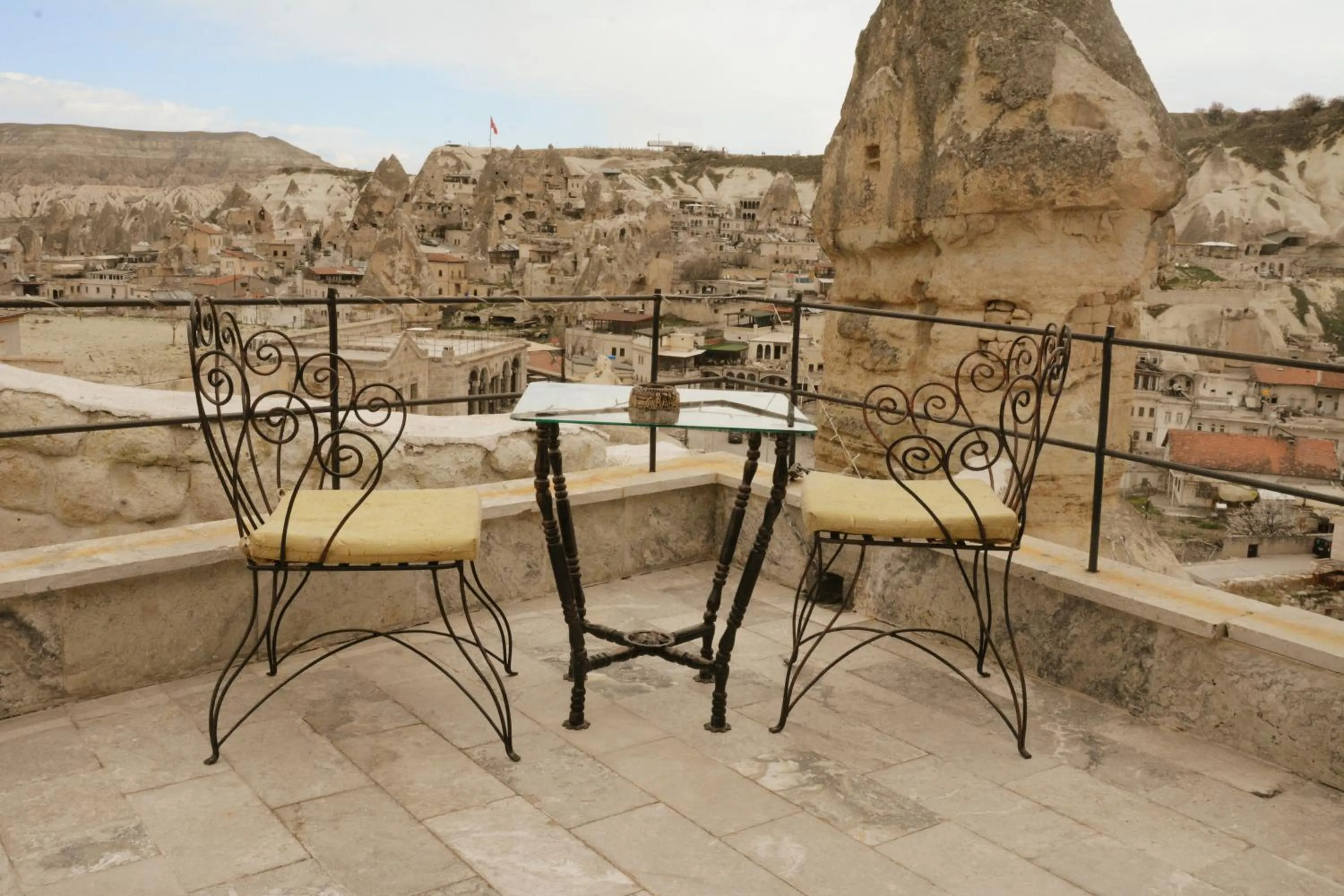 Garden in Emit Cave Hotel