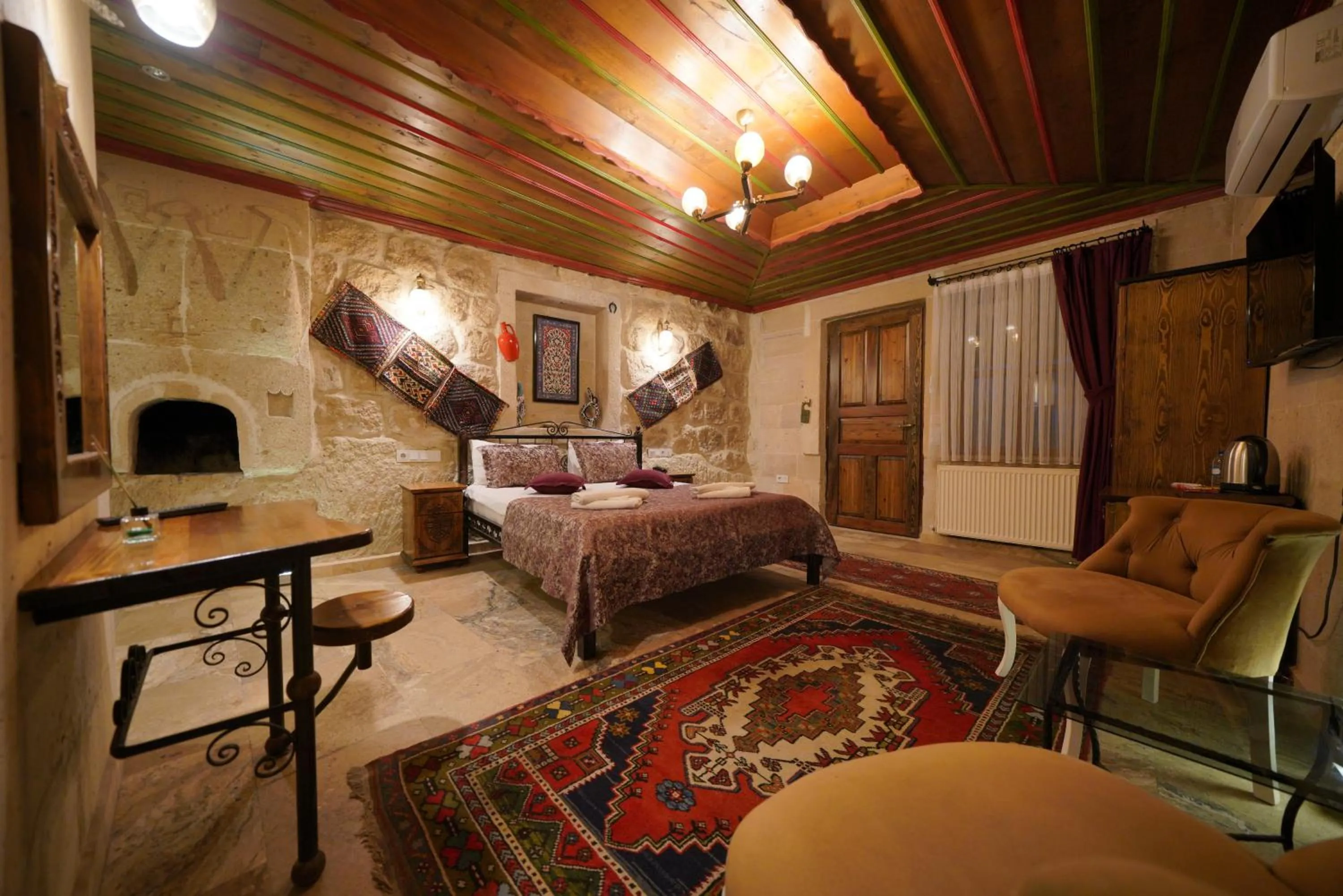 Bed in Emit Cave Hotel