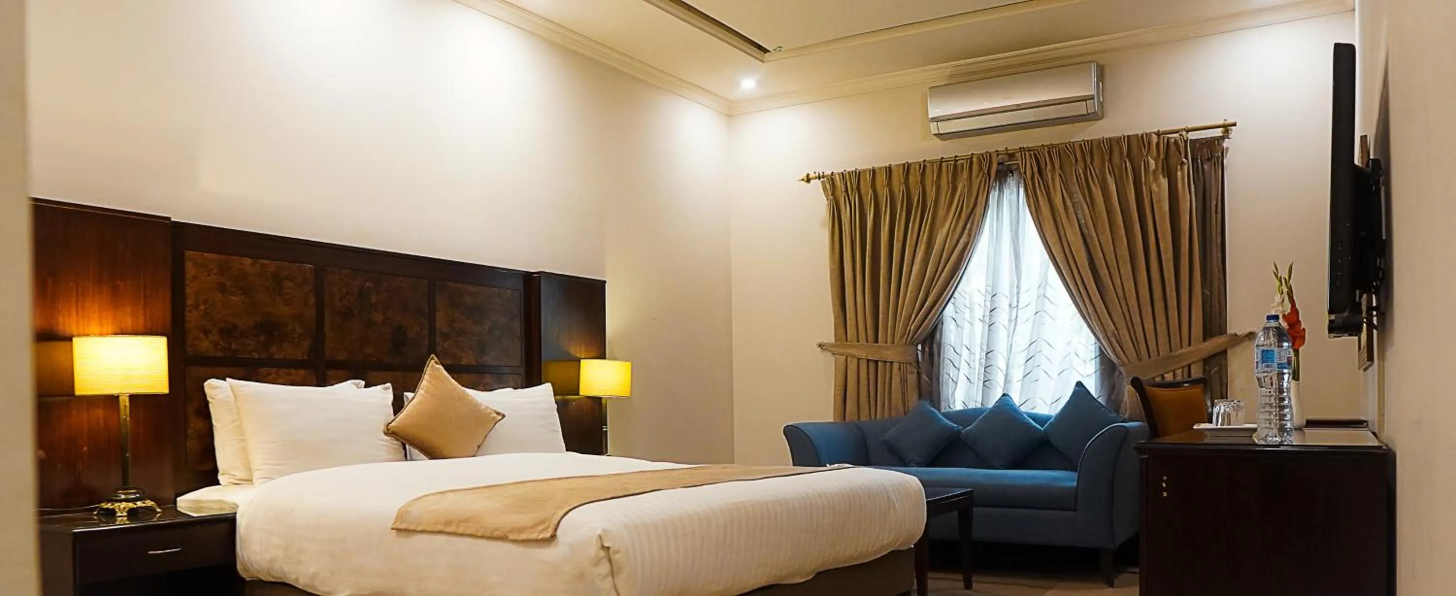 Bed in Magnolia Boutique House