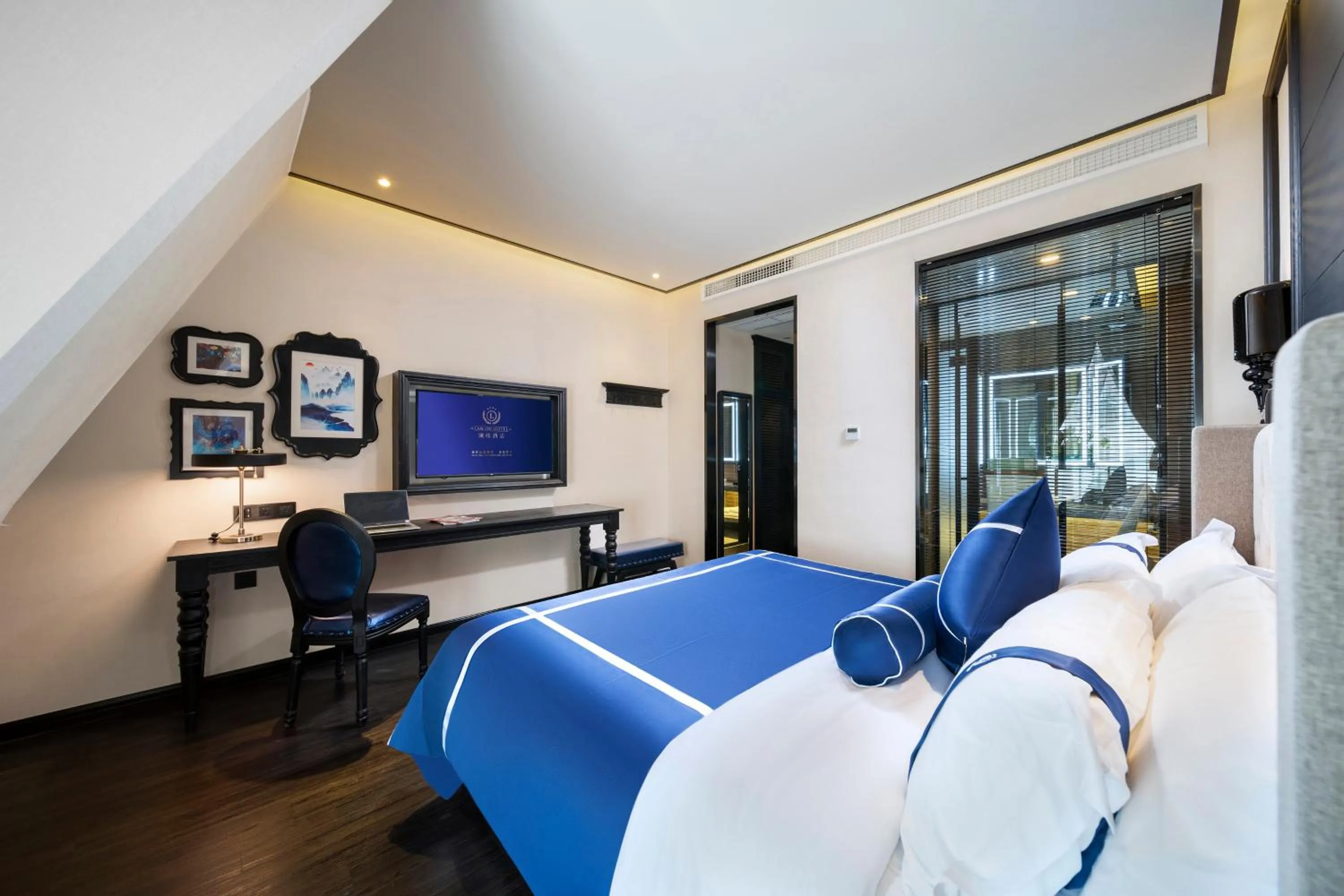 Photo of the whole room in LanOu hotel