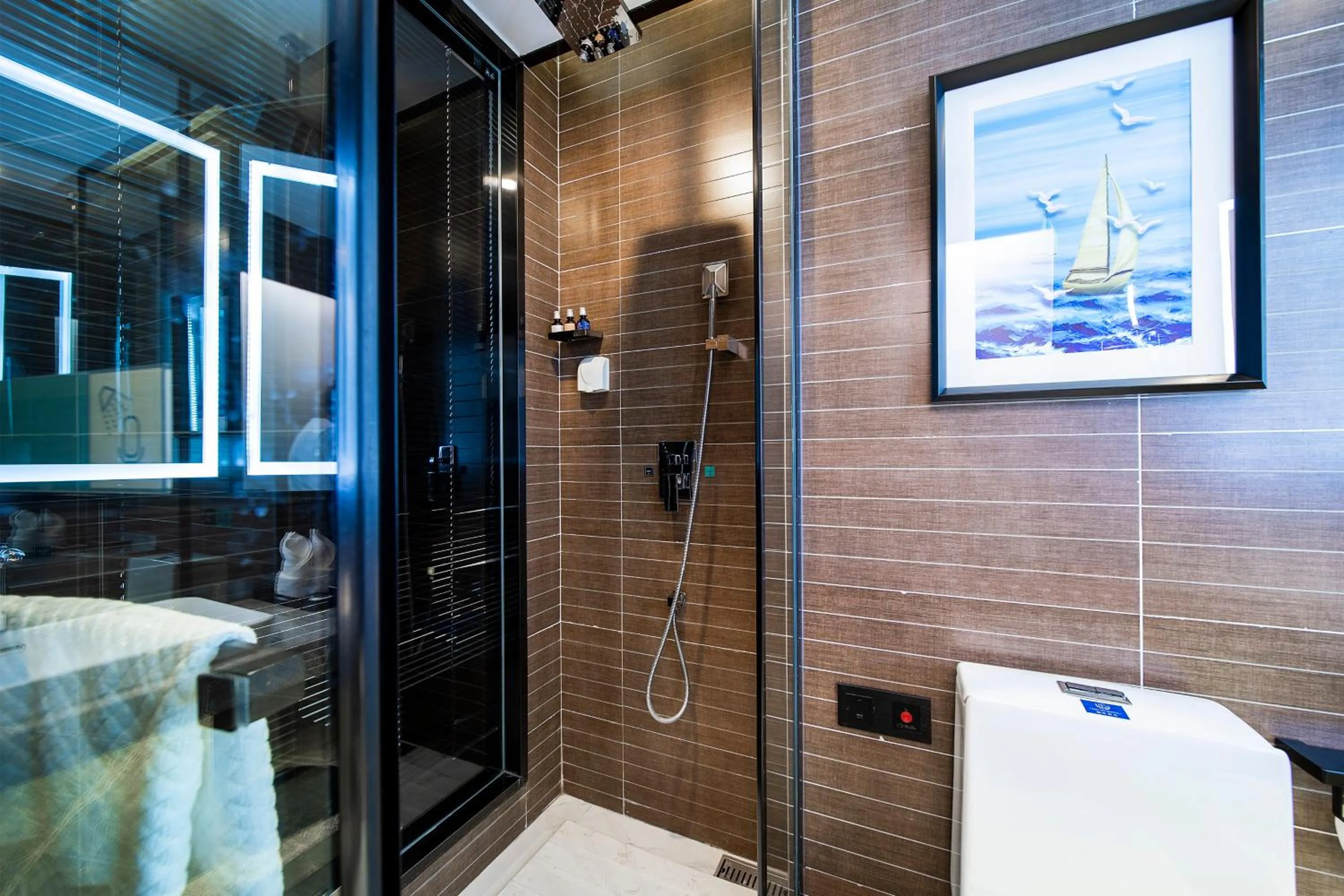 Shower in LanOu hotel