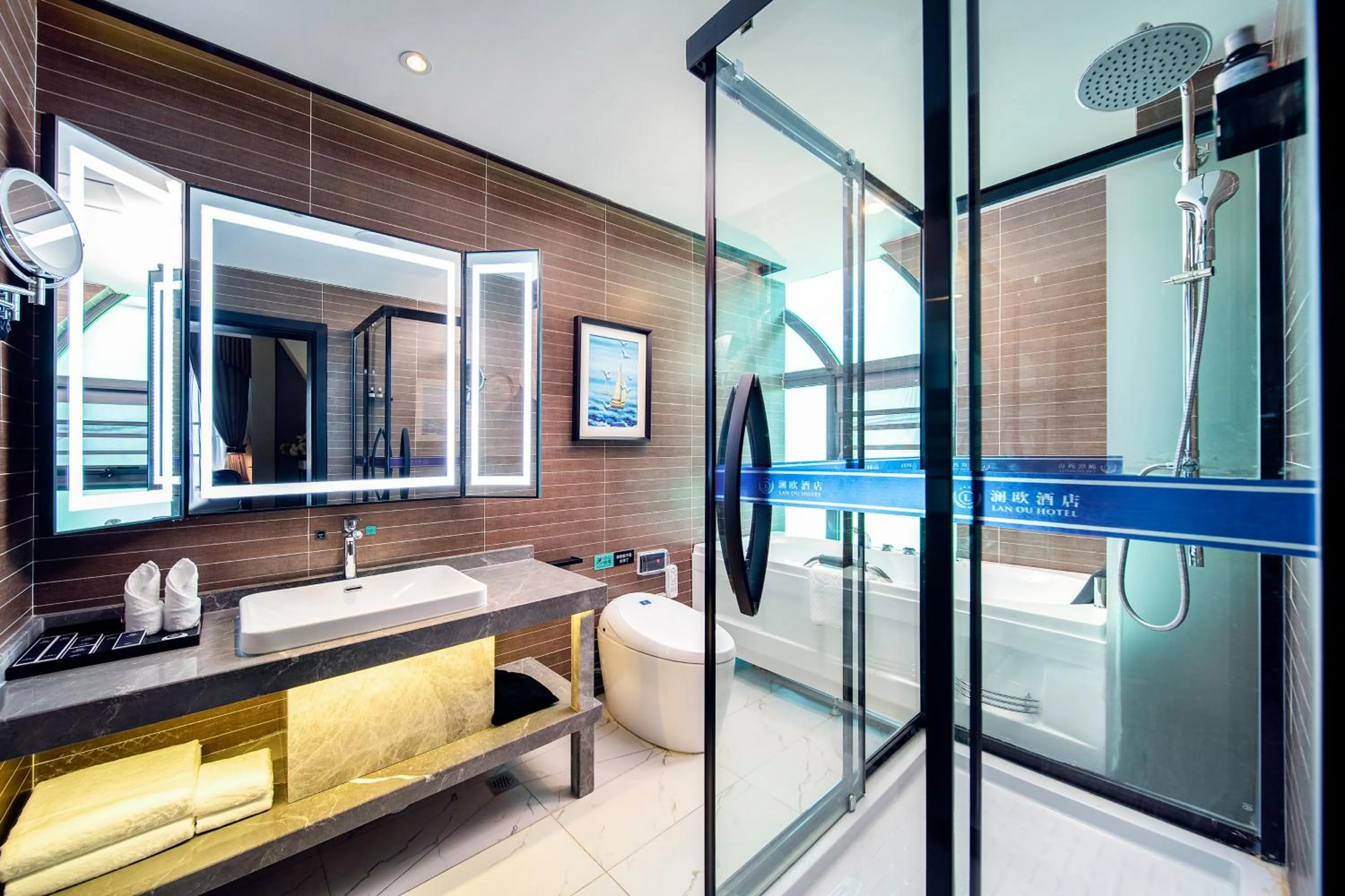 Bathroom in LanOu hotel