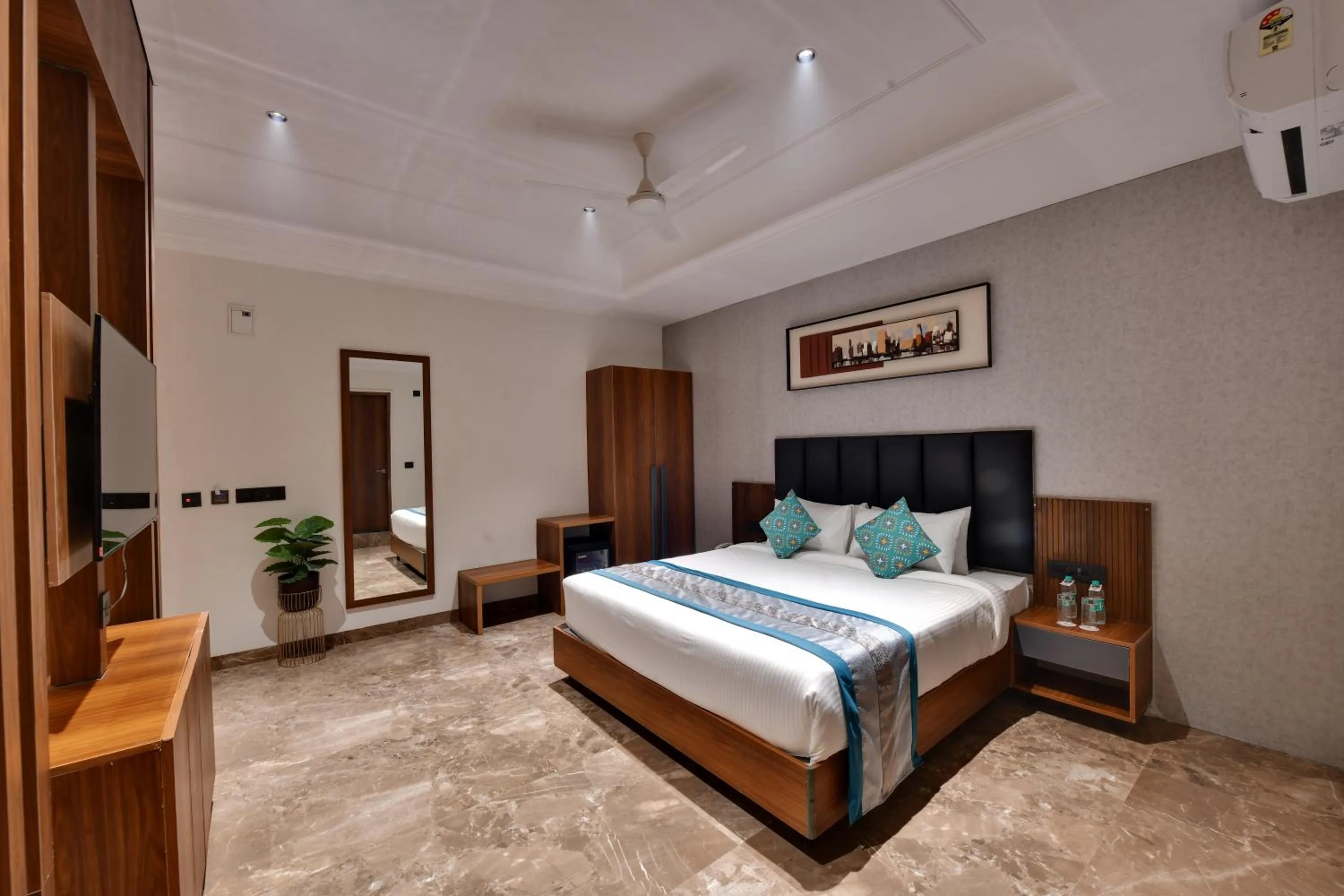 Bed in Click Hotel Shamshabad - Hyderabad Airport