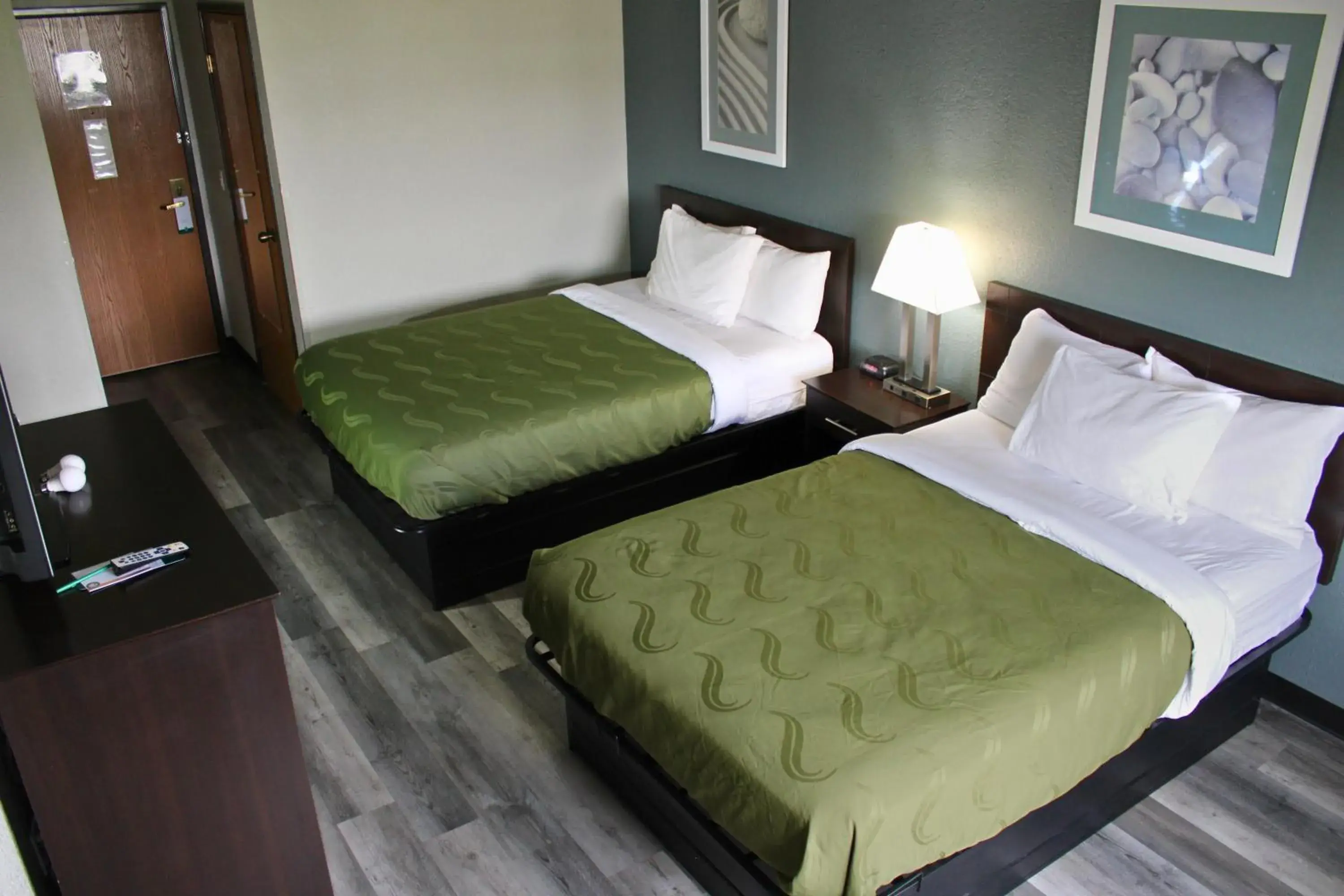 Double Room with Private Bathroom in Blisspoint Inn Columbia City Double Room with Private Bathroom in Blisspoint Inn Columbia City
