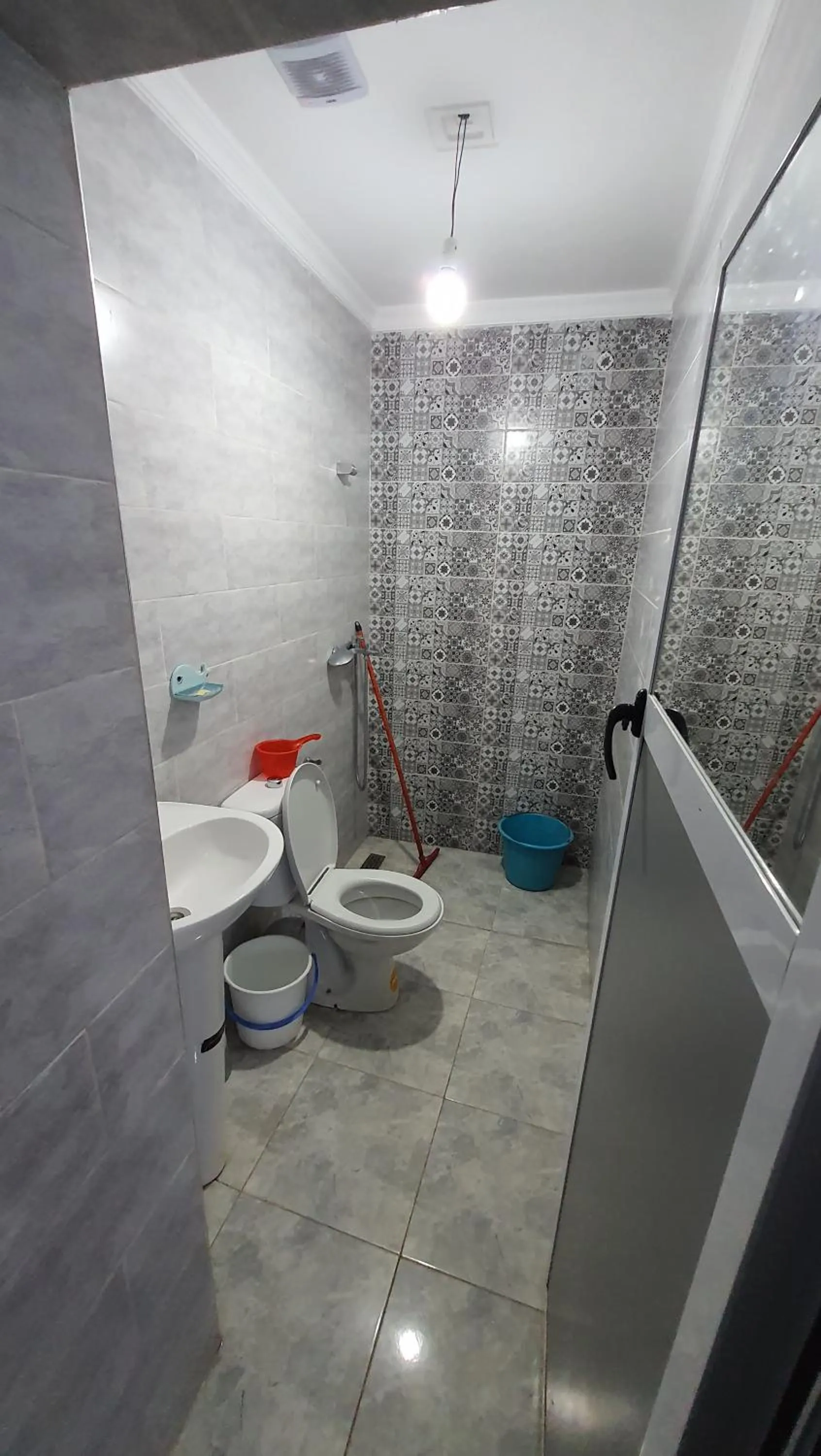 Shower in Hostel ALINE