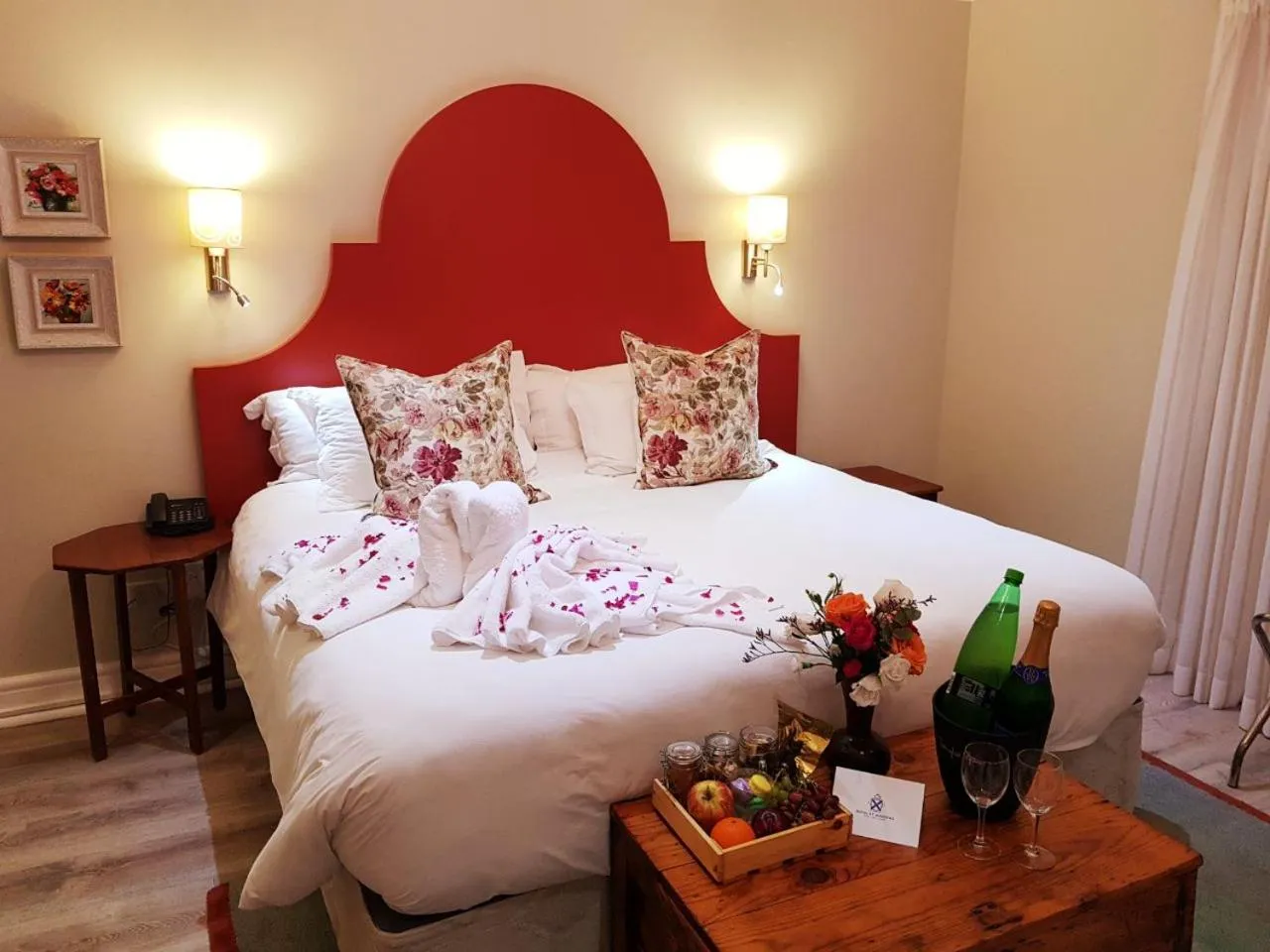 Bedroom, Bed in Royal St. Andrews Hotel, Spa and Conference Centre