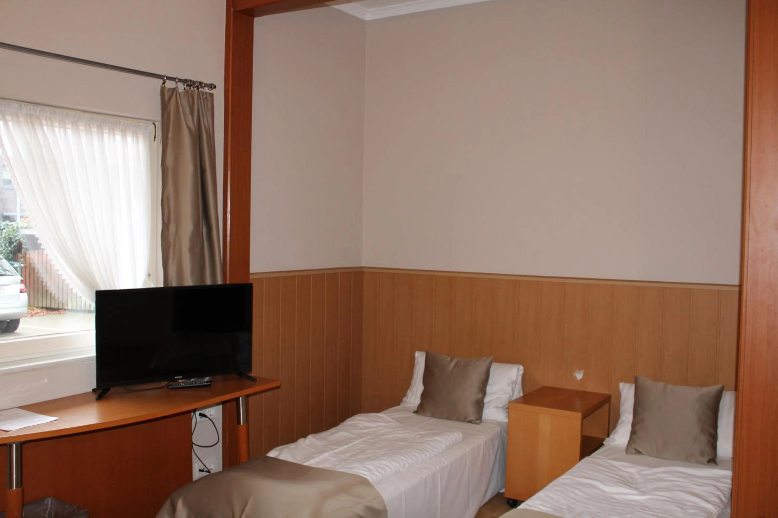 Bed in Hotel Zum Kaffeekännchen