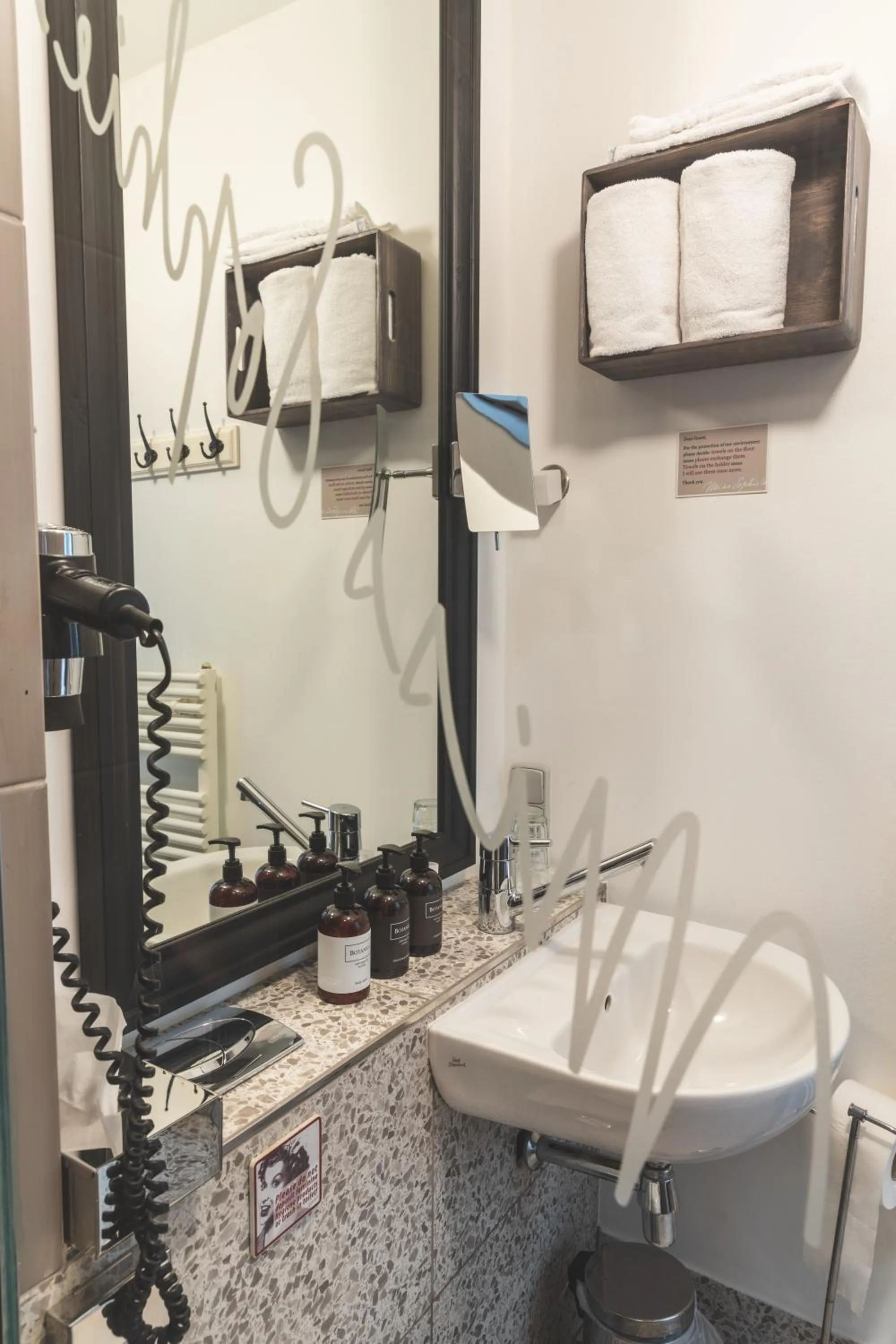 Bathroom in Miss Sophie's New Town & Wellness