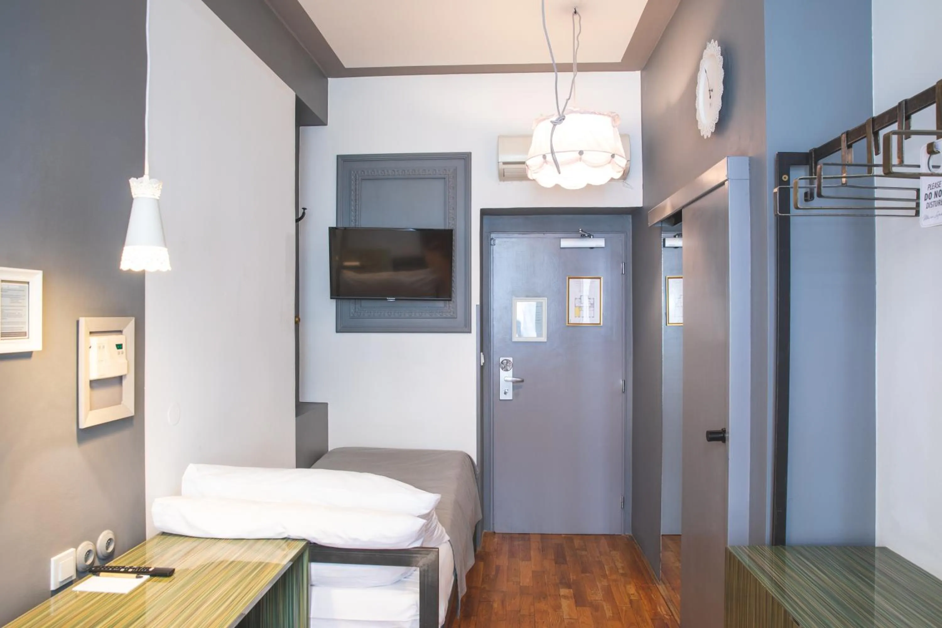 Bed in Miss Sophie's New Town & Wellness