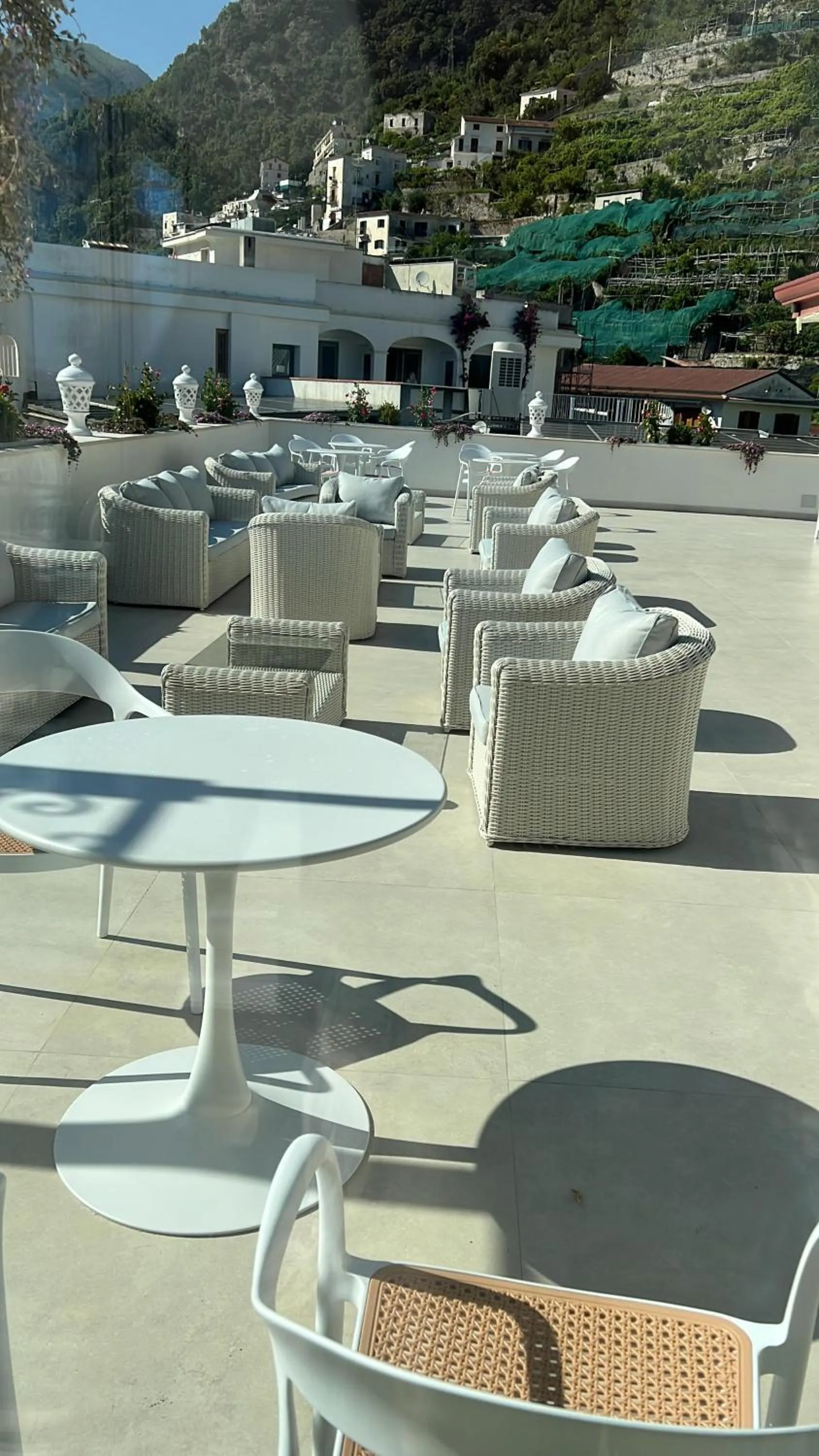 Lounge or bar in Minori Palace