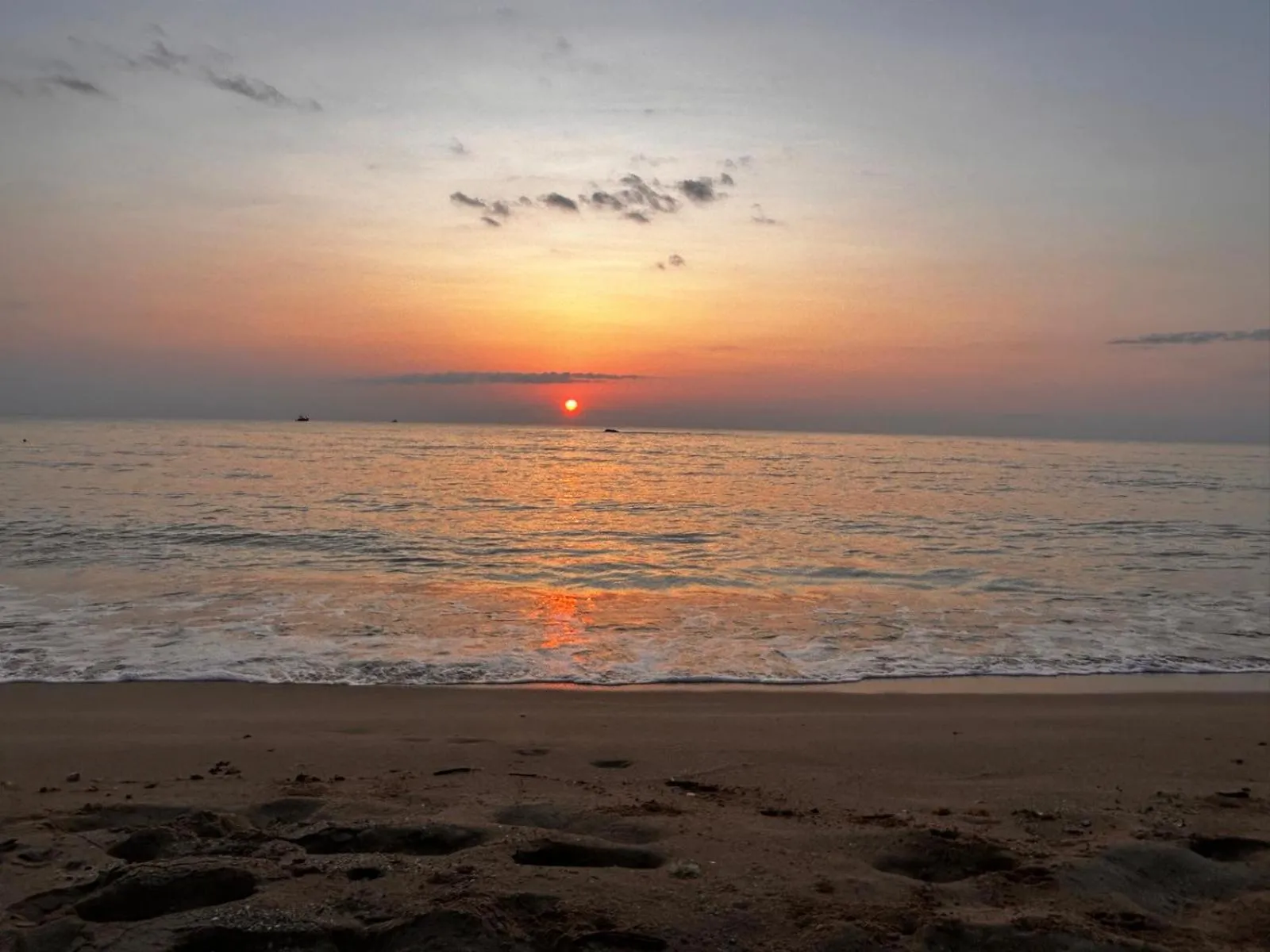 108 Palms Beach Resort