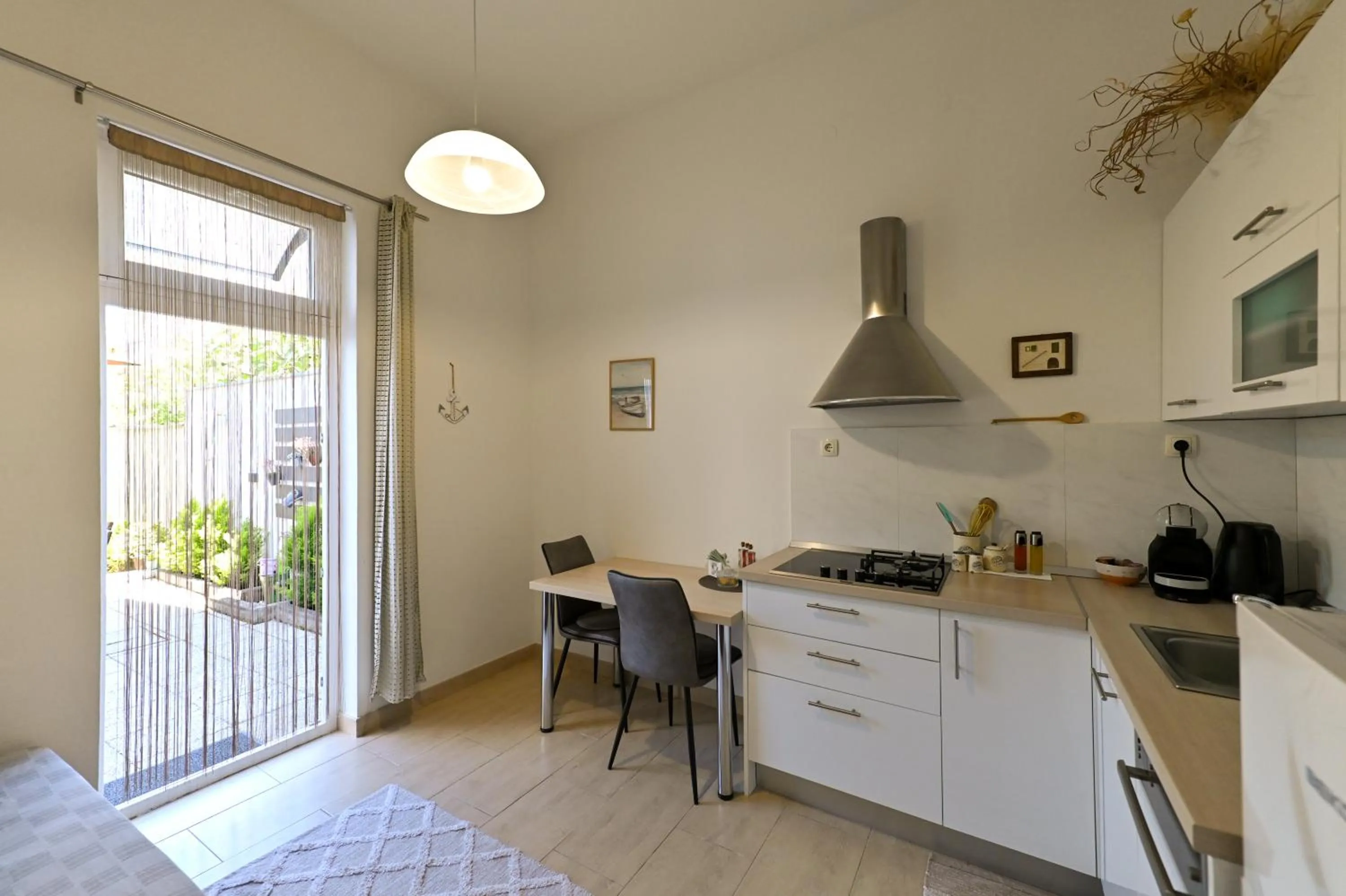 Apartment Mate