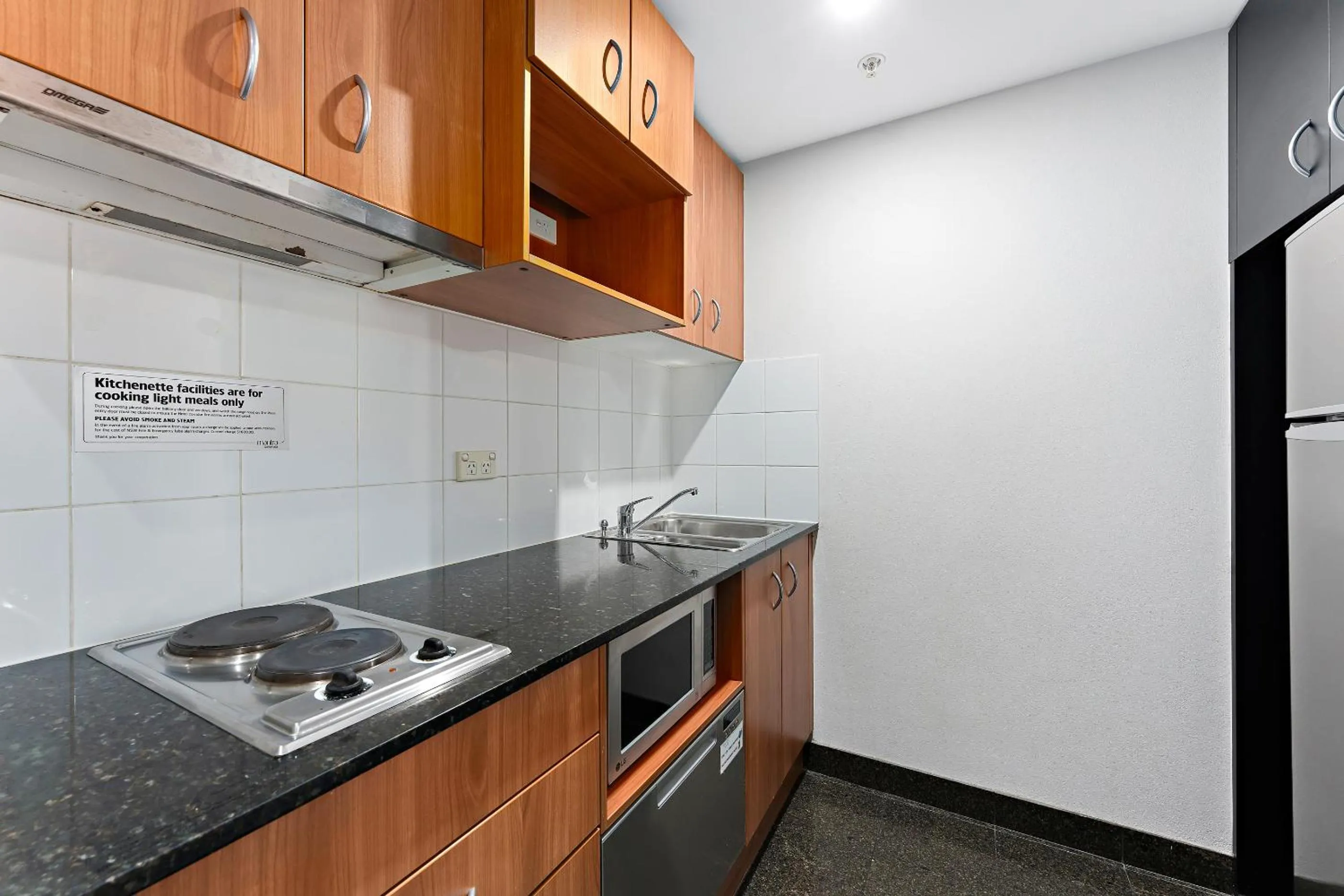 Kitchen or kitchenette in 1 Valentine Ave
