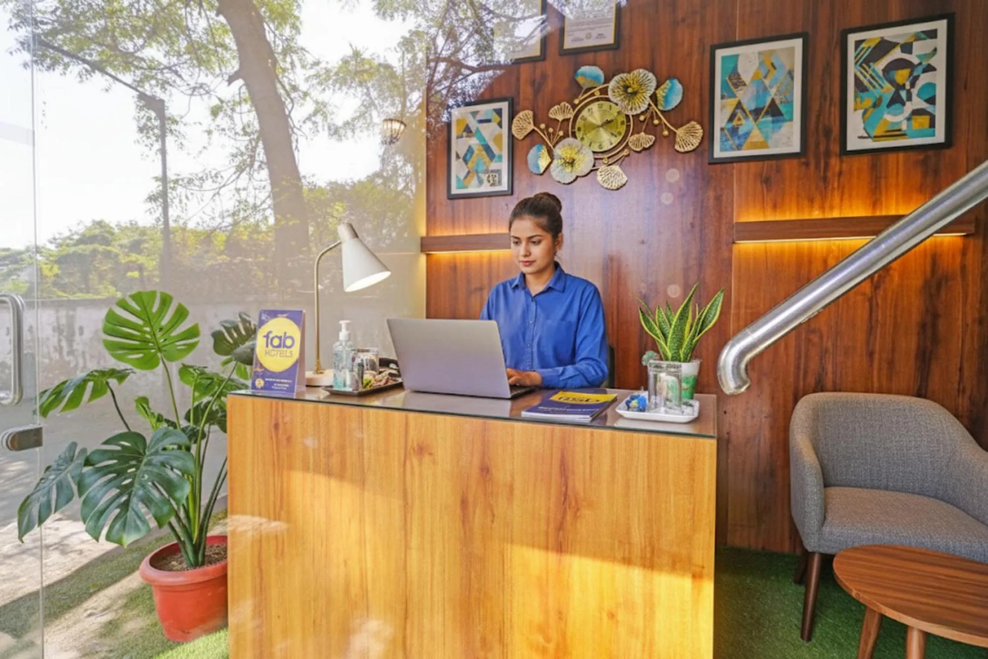 Lobby or reception in FabHotel Airport View - Nr Airport