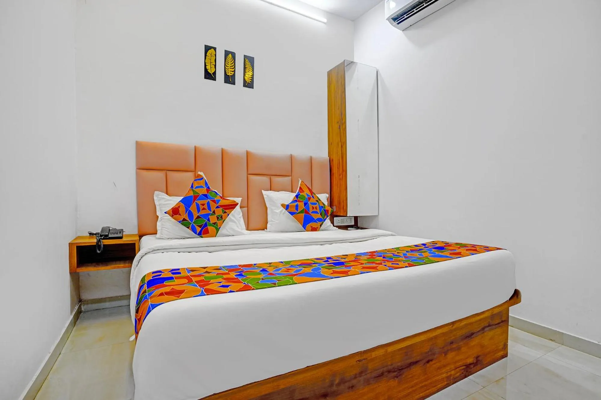 Bed in FabHotel Airport View - Nr Airport