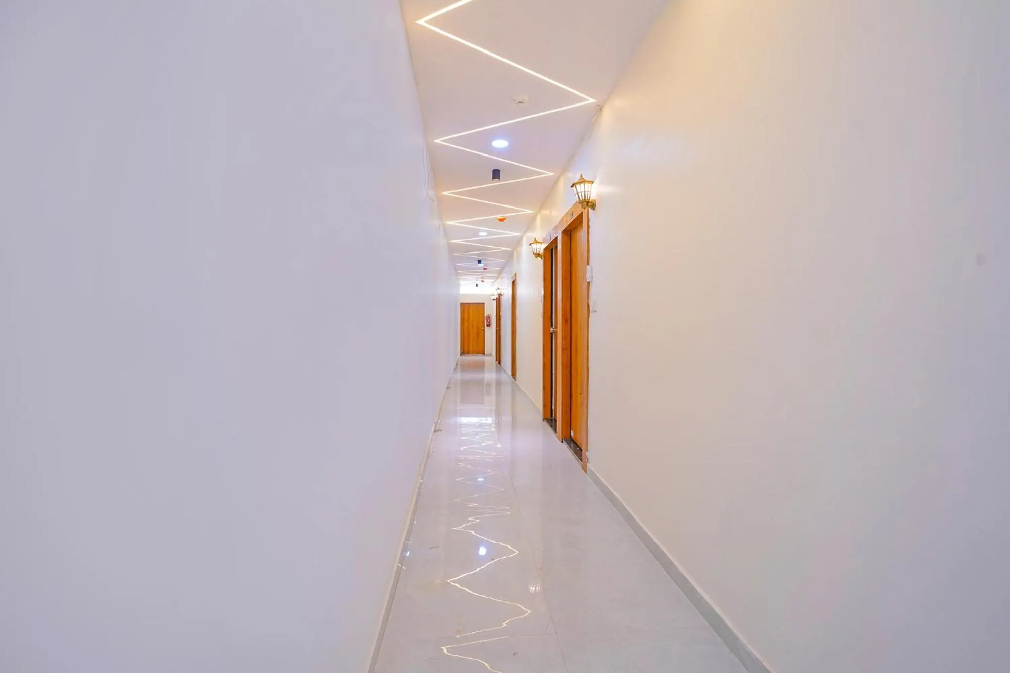 Lobby or reception in FabHotel Airport View - Nr Airport