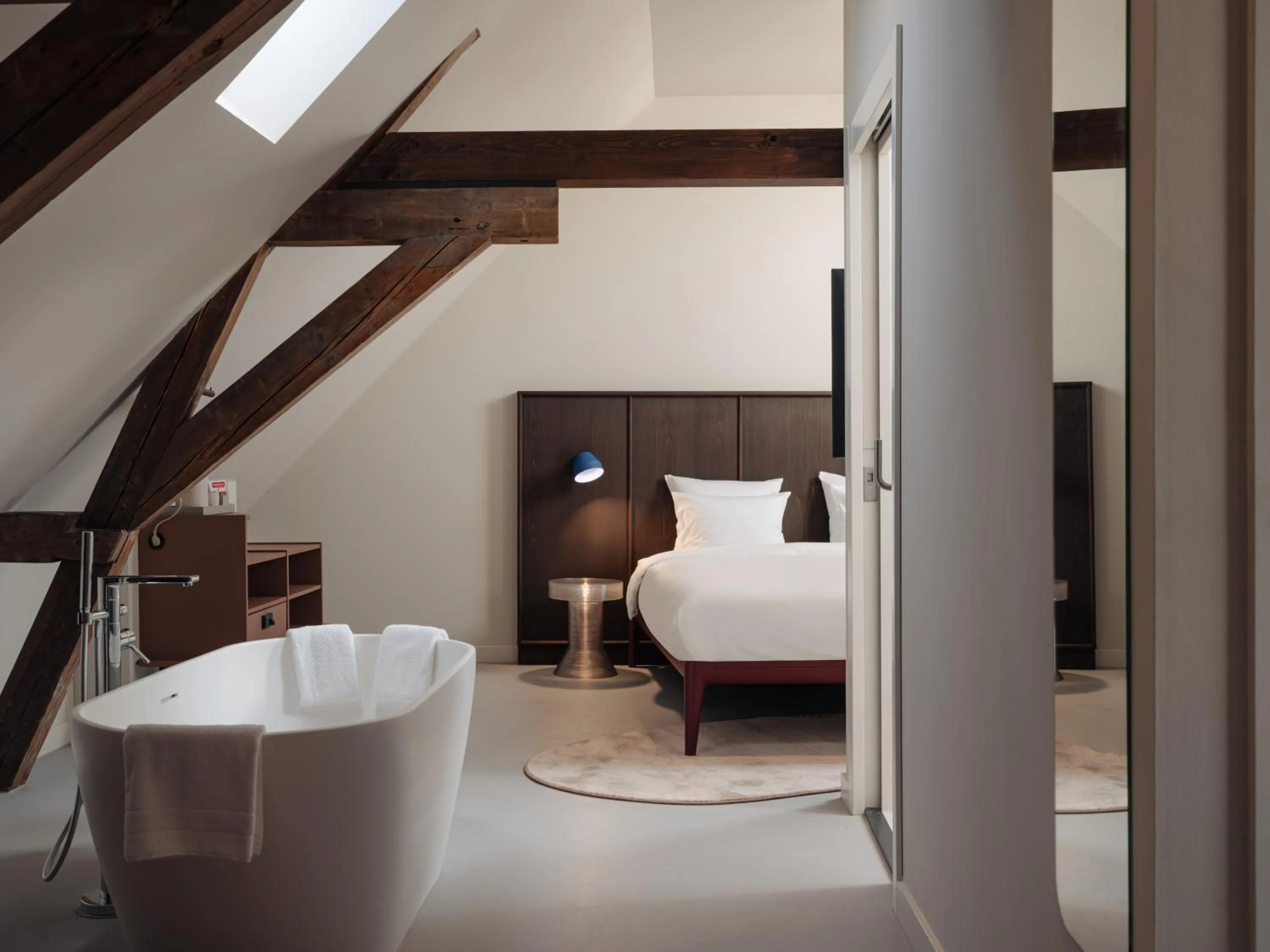 Bed in Conscious Hotel Oudegracht