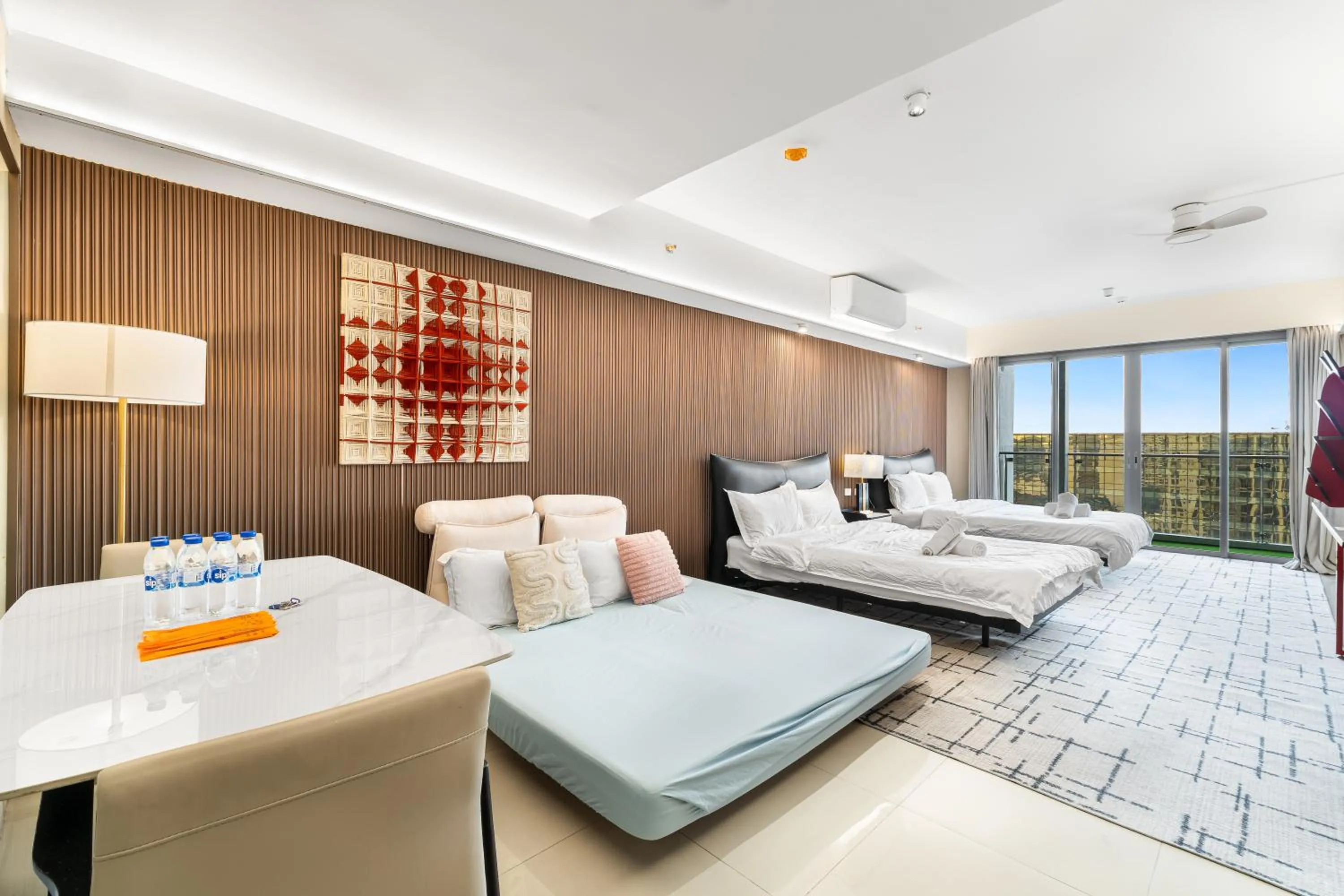 Spacious Unit & High-Floor Hotel near City of Dreams, Airport, Okada, and Solaire Casino
