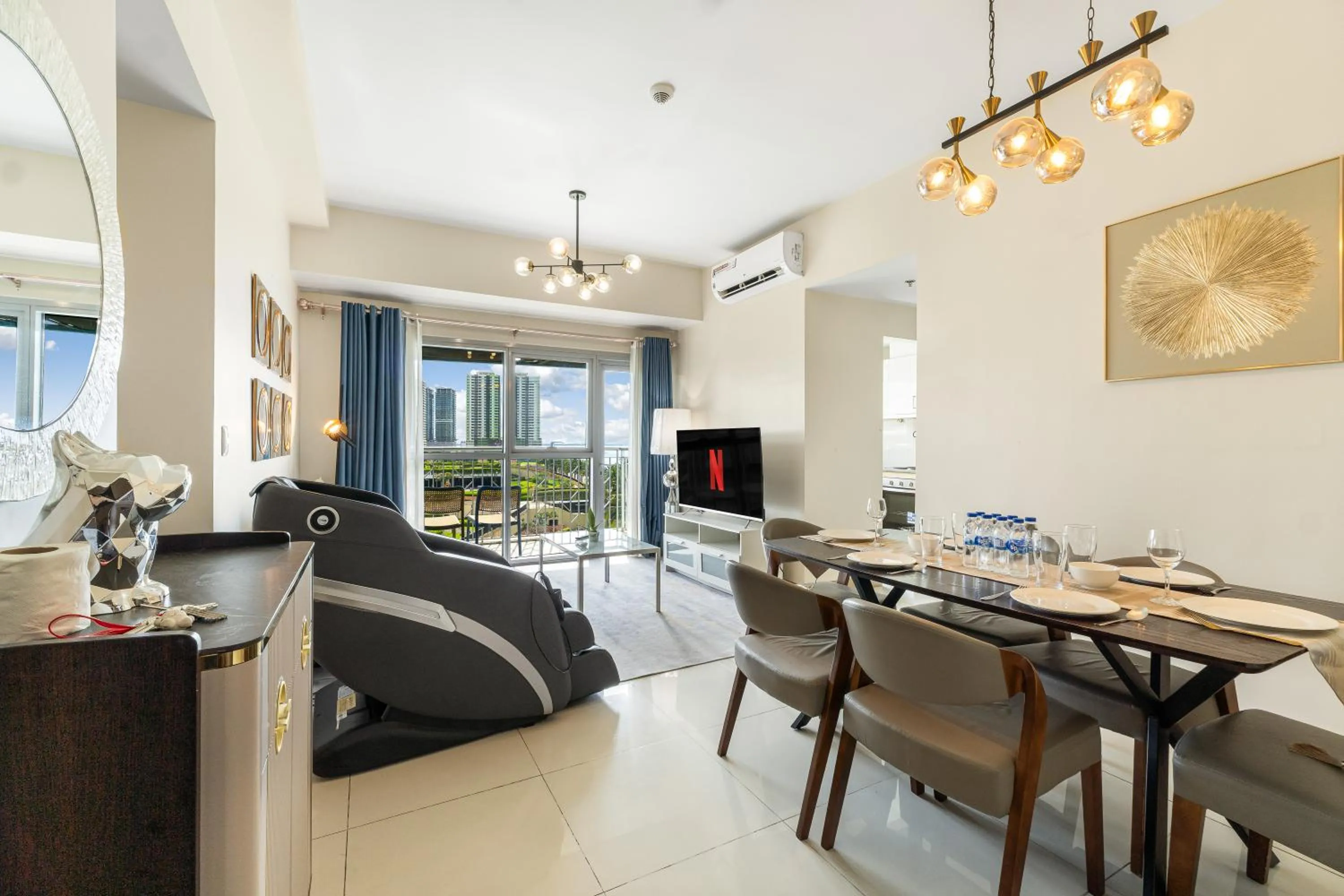 Two-Bedroom Apartment - Oceanfront  in Spacious Unit & High-Floor Hotel near City of Dreams, Airport, Okada, and Solaire Casino