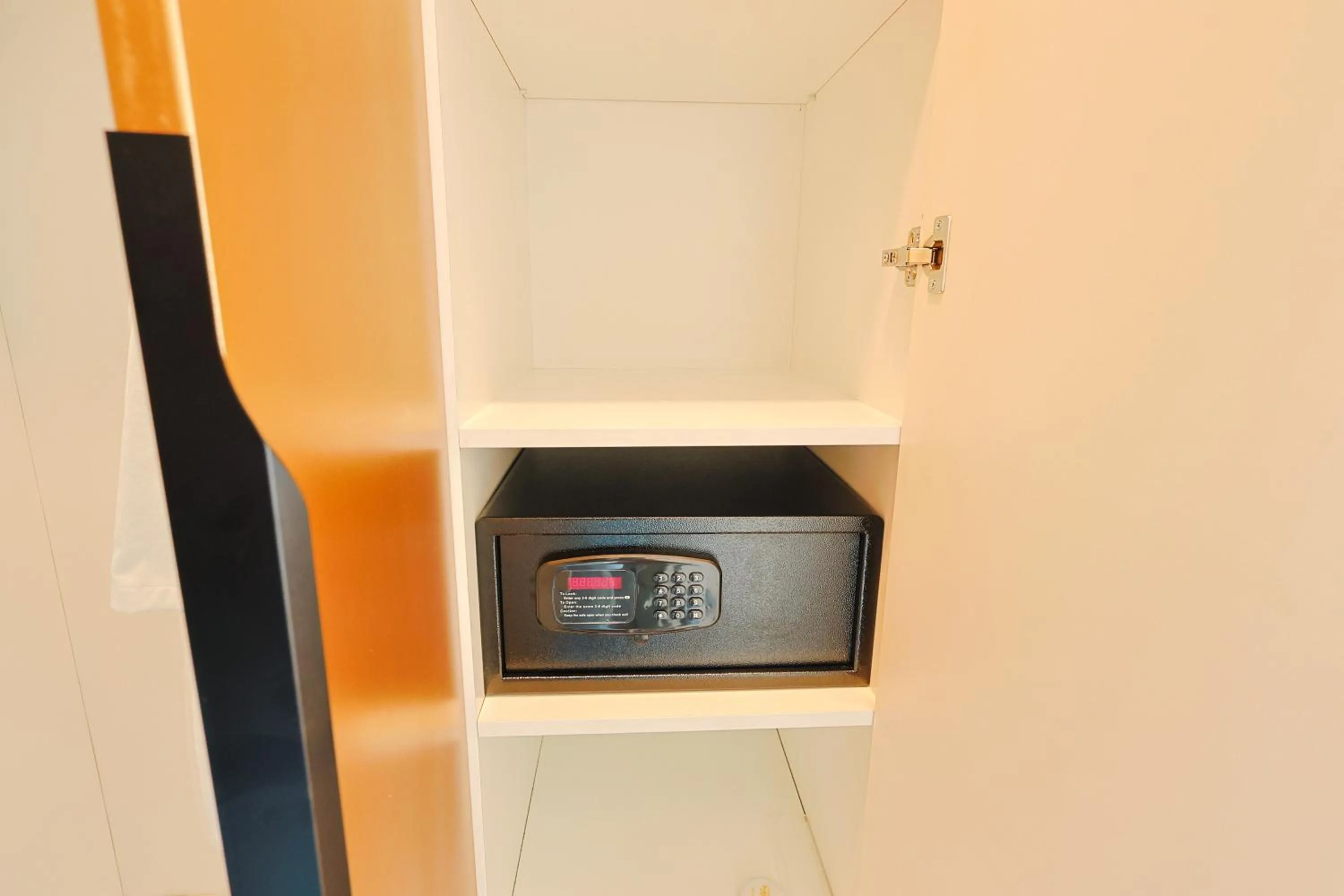 safe in Carat Hotel Yerevan