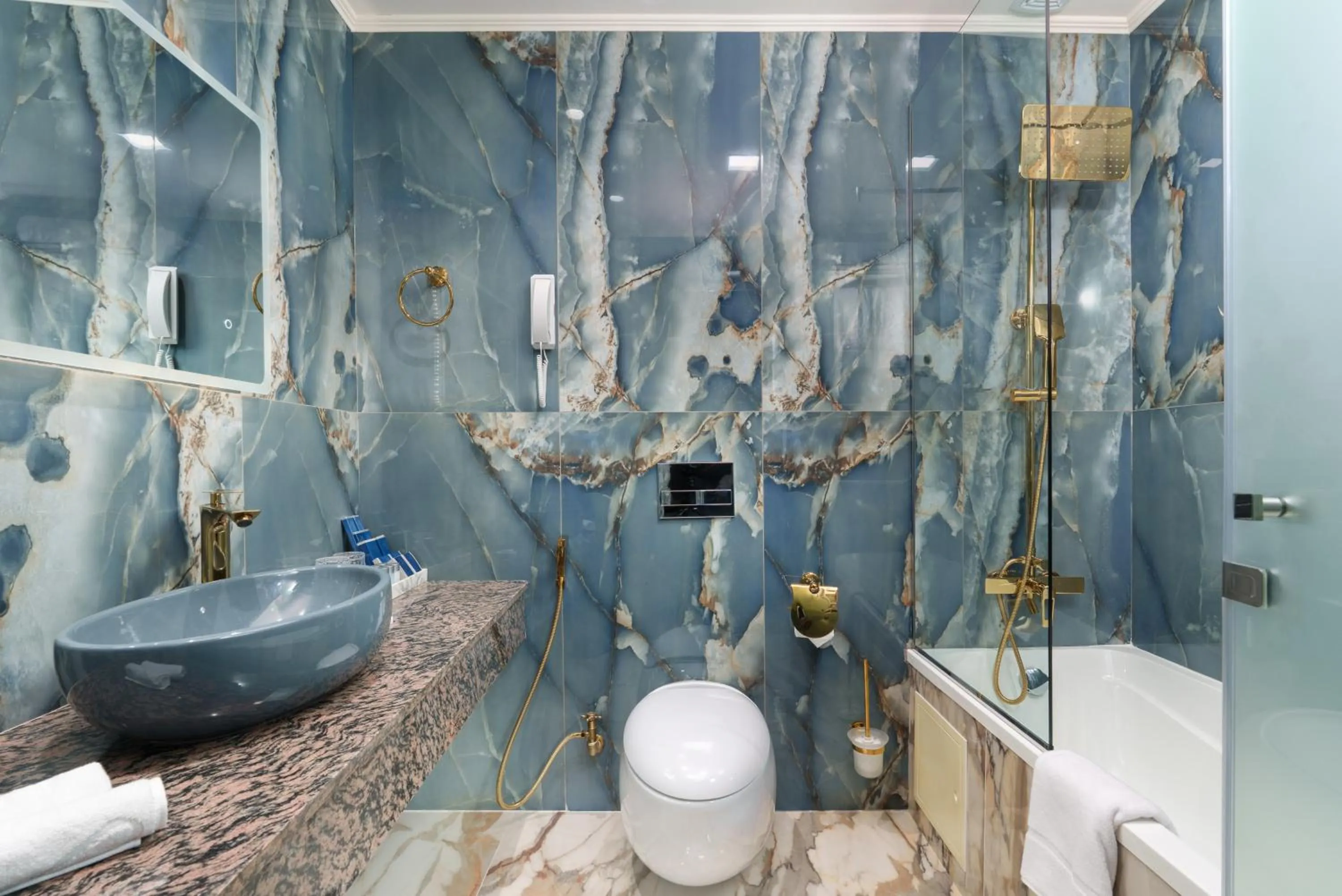 Shower in Carat Hotel Yerevan