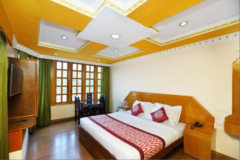 Hotel Gurupriya