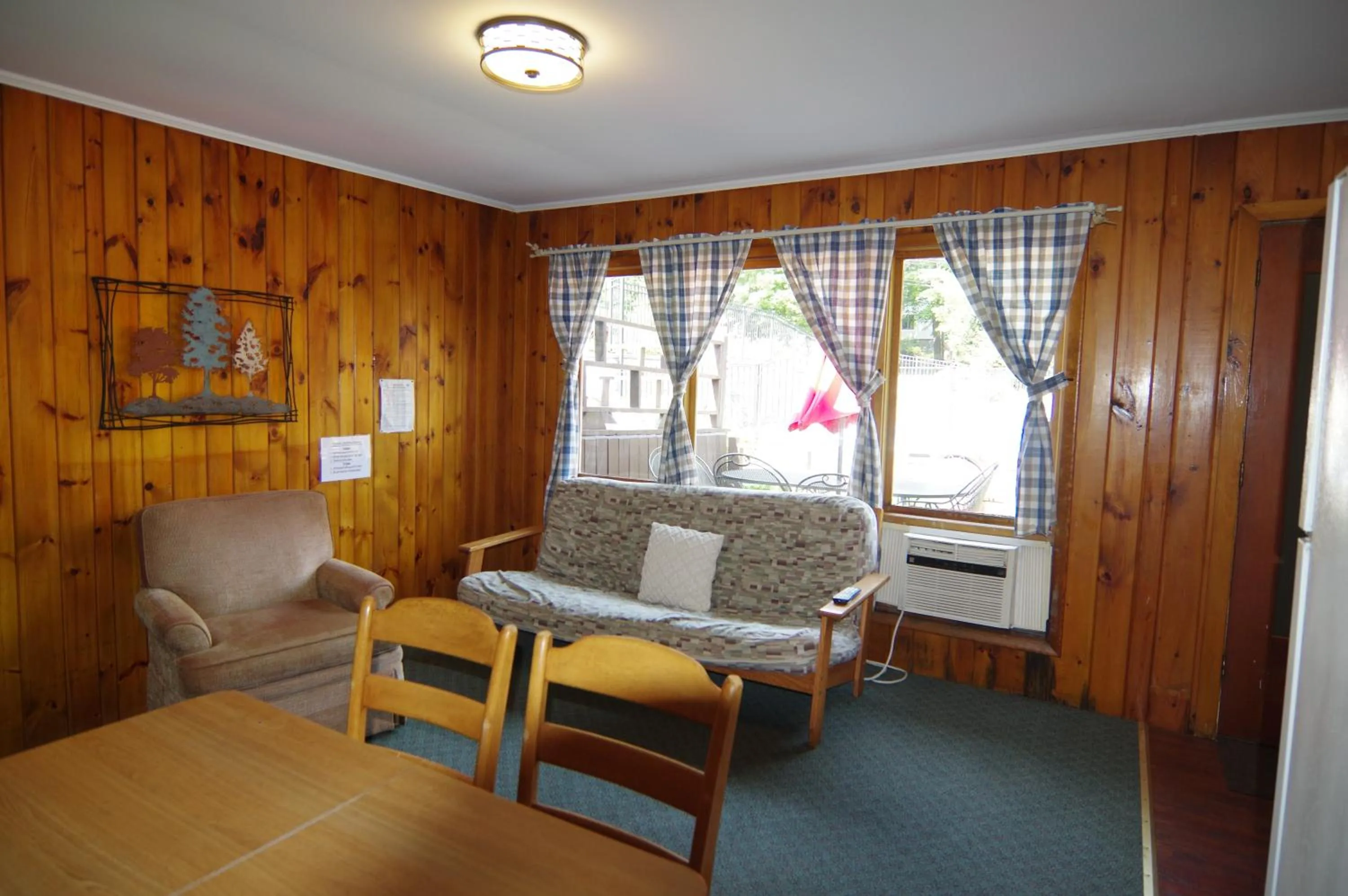 Cramers Point Lake Breeze